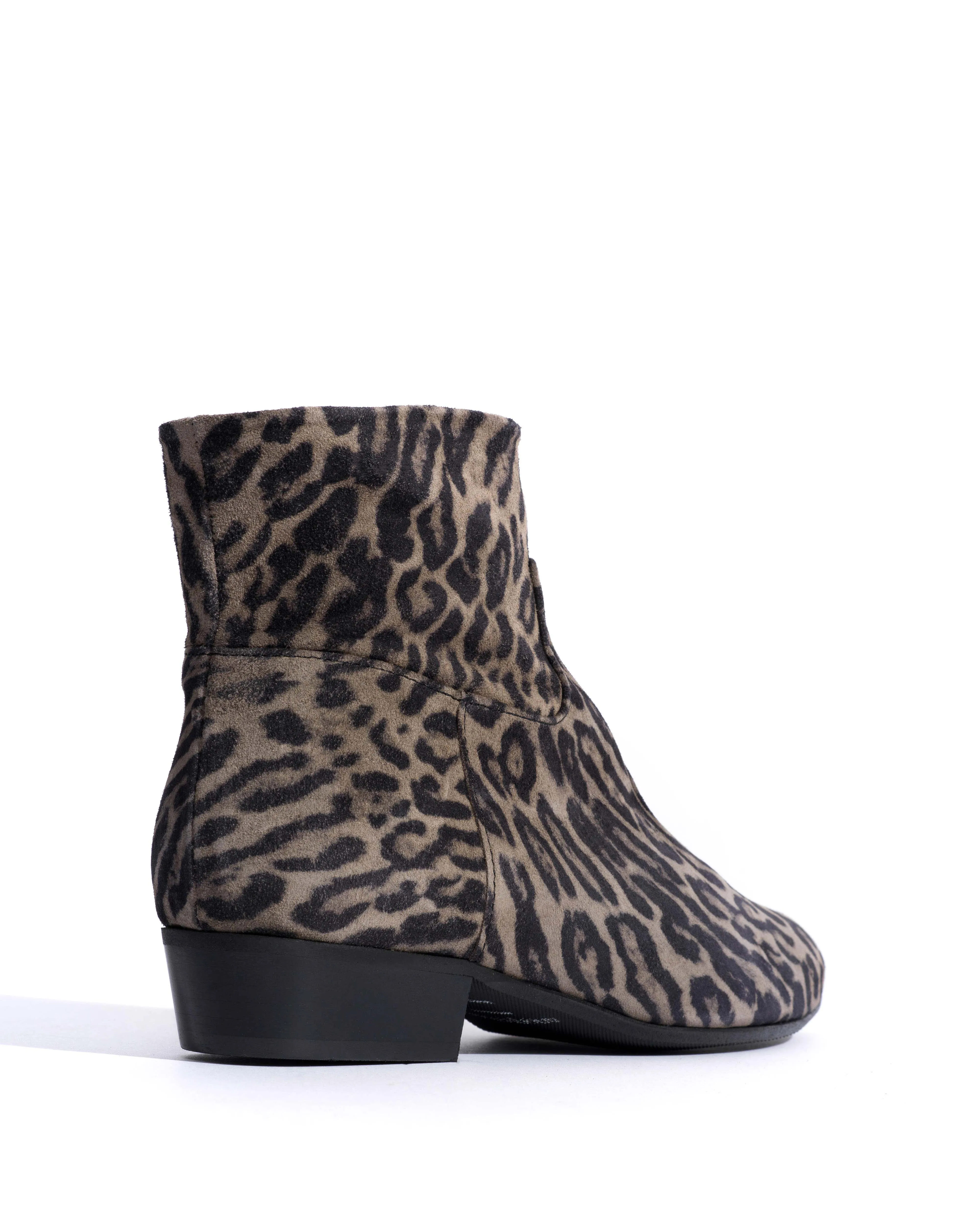 Morie 20 Calf suede print Snow leopard sold by Anonymous Copenhagen product image thumbnail 3