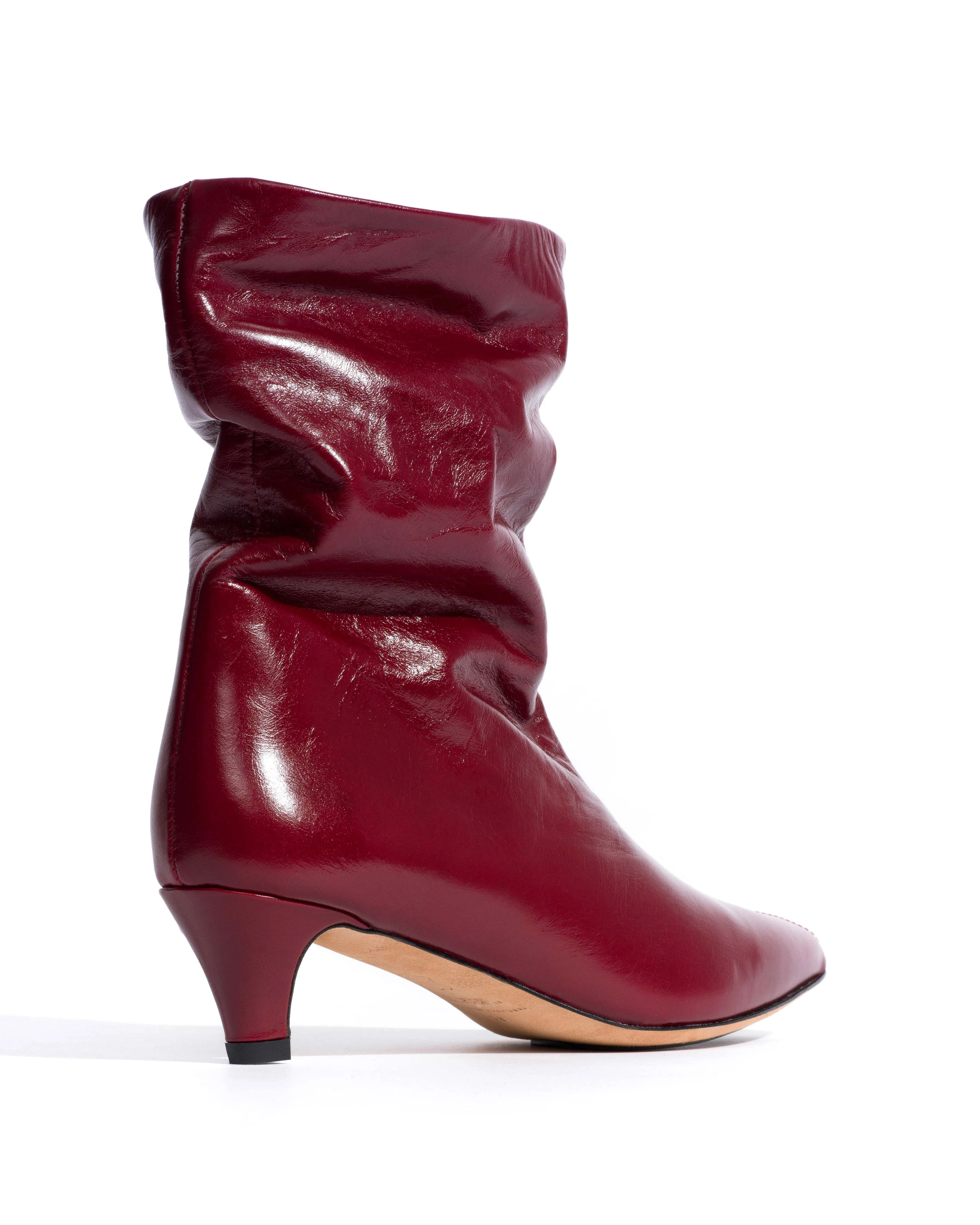 Sweeney 40 stiletto Crinkled soft calf Pomegranate sold by Anonymous Copenhagen product image thumbnail 3