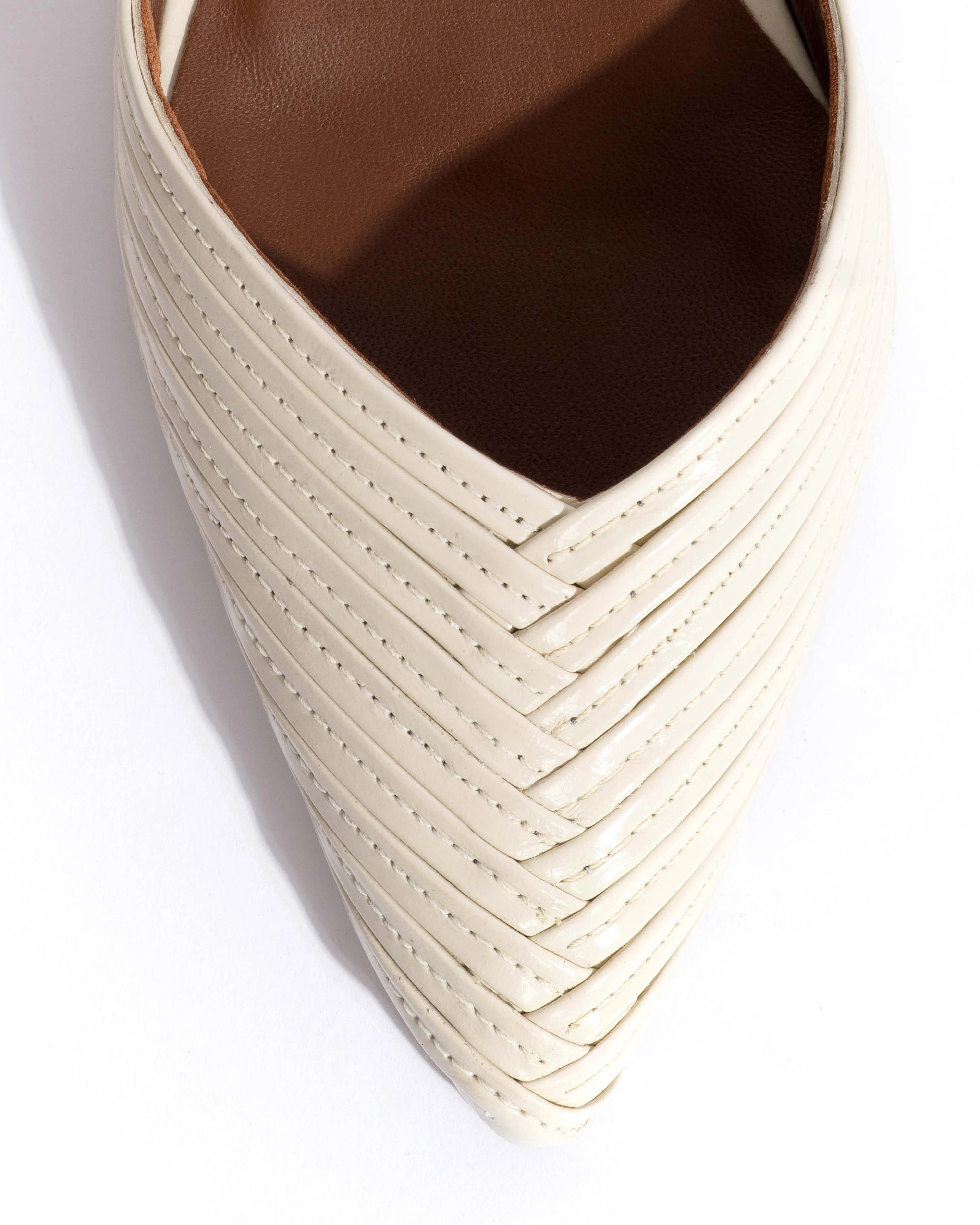 Givia 40 Crinkled polished goat White sand sold by Anonymous Copenhagen product image thumbnail 5