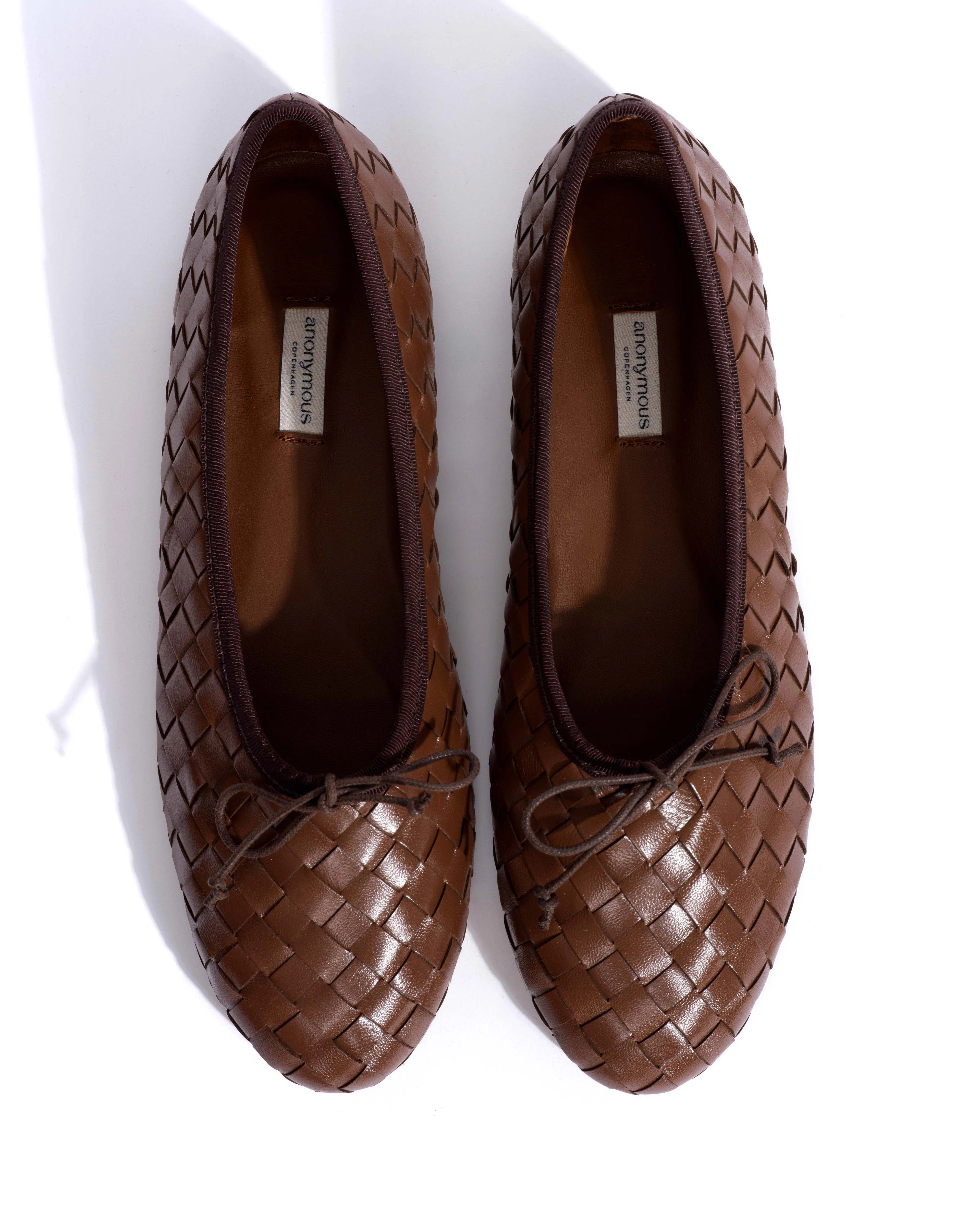 Sacha interlace Shiny lamb Chocolate sold by Anonymous Copenhagen product image thumbnail 4