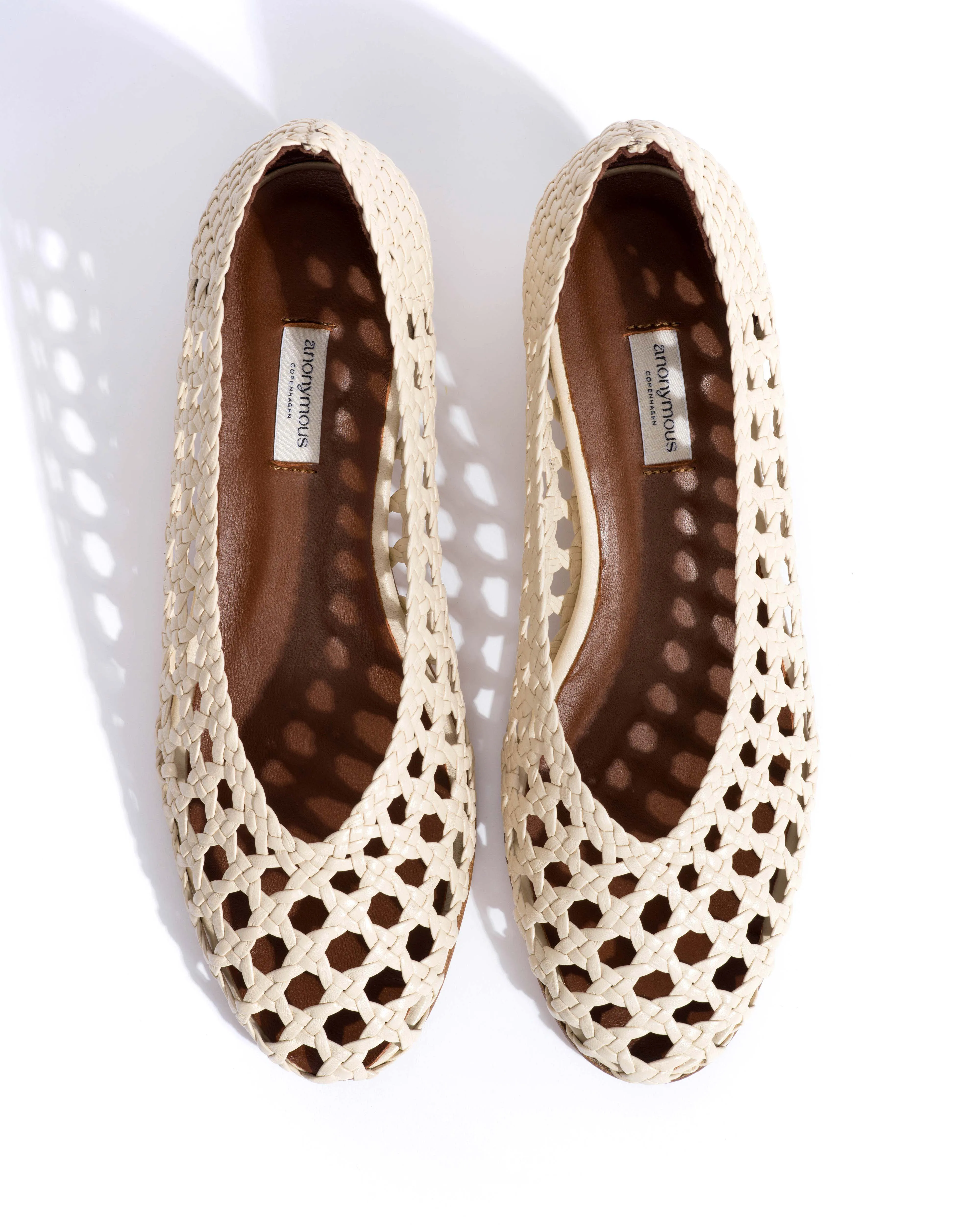 Sessi 40 Hand-braided leather White sand sold by Anonymous Copenhagen product image thumbnail 4