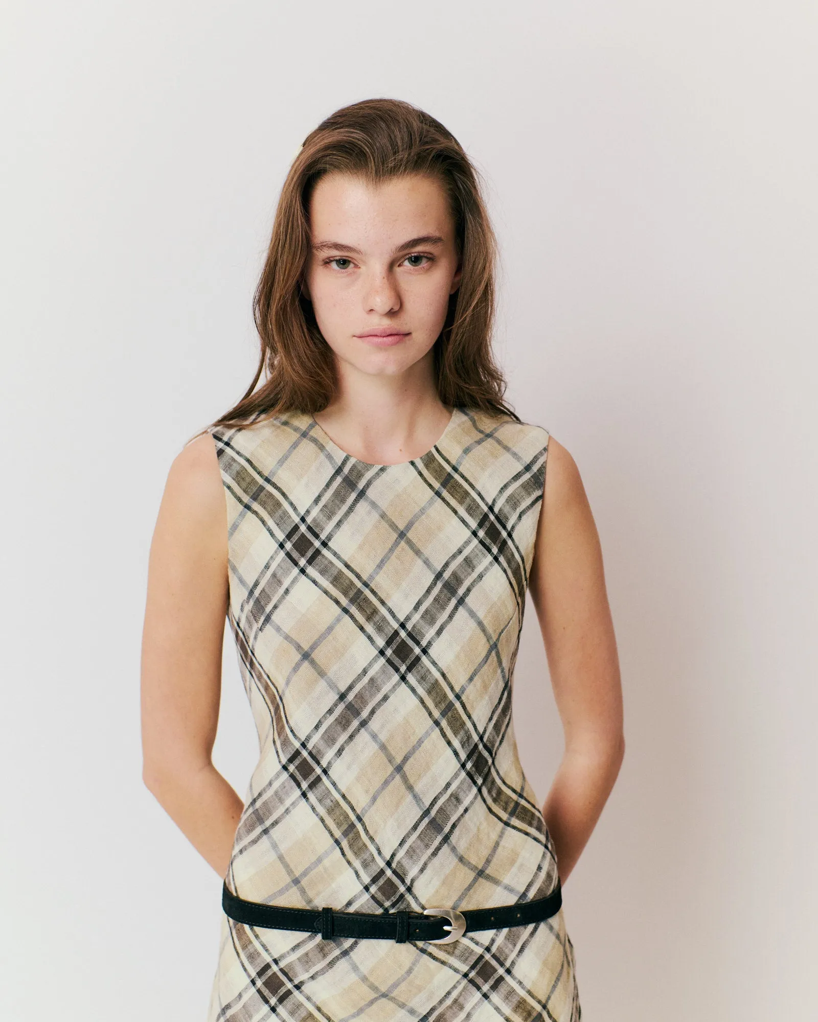 Aris unisex leather belt Calf suede & metal Black & silver buckle sold by Anonymous Copenhagen product image thumbnail 3