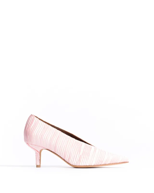Phia 55 pin Pleated satin Dreamy pink sold by Anonymous Copenhagen