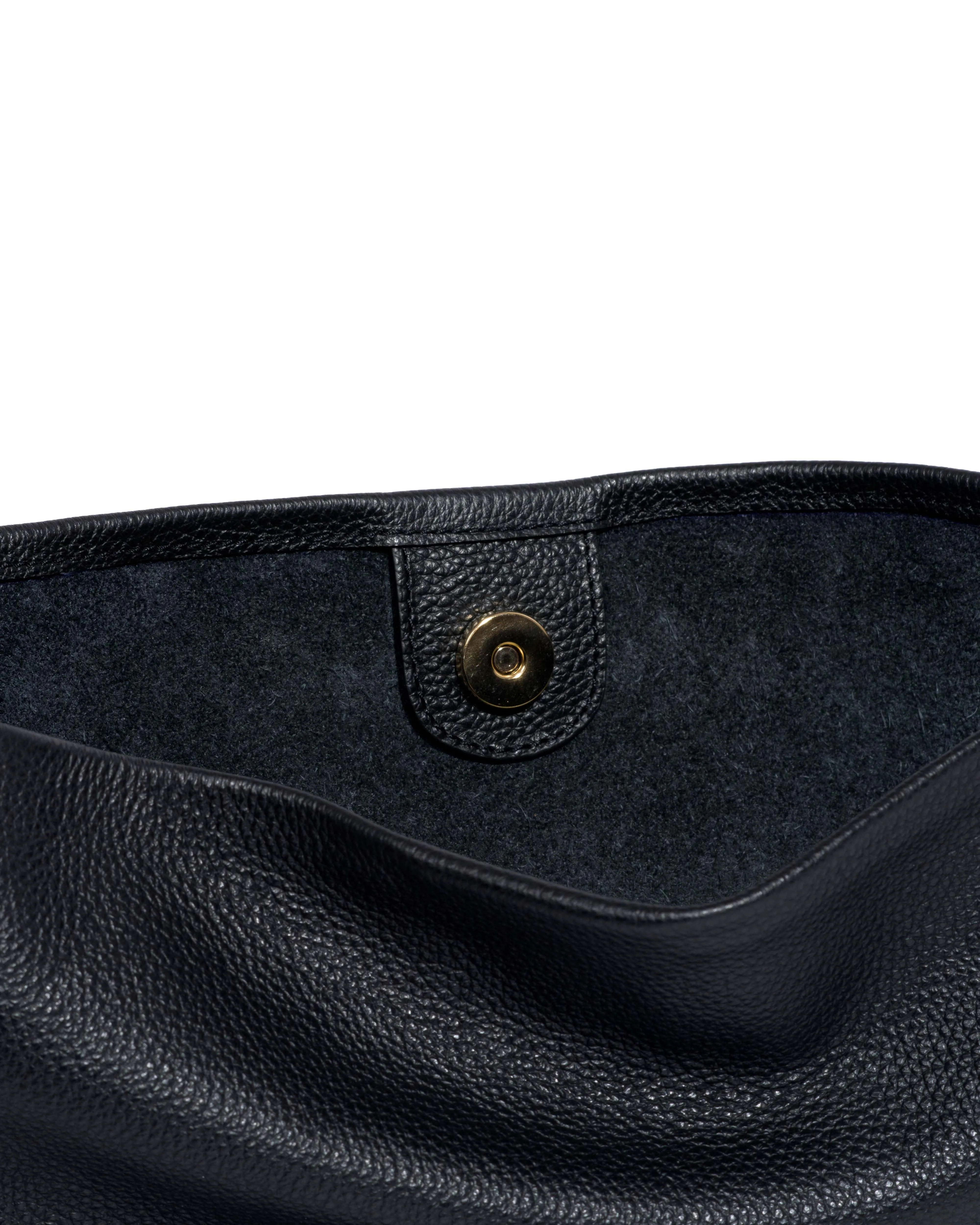 Versa slouchy everyday bag Pebbled soft calf Black sold by Anonymous Copenhagen product image thumbnail 5