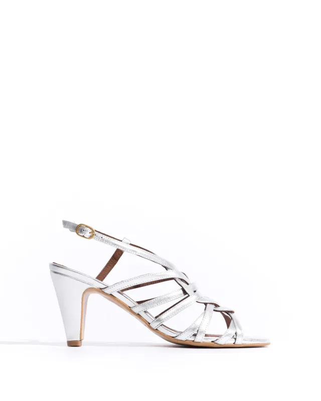 Vickey 75 Metallic goat Silver sold by Anonymous Copenhagen