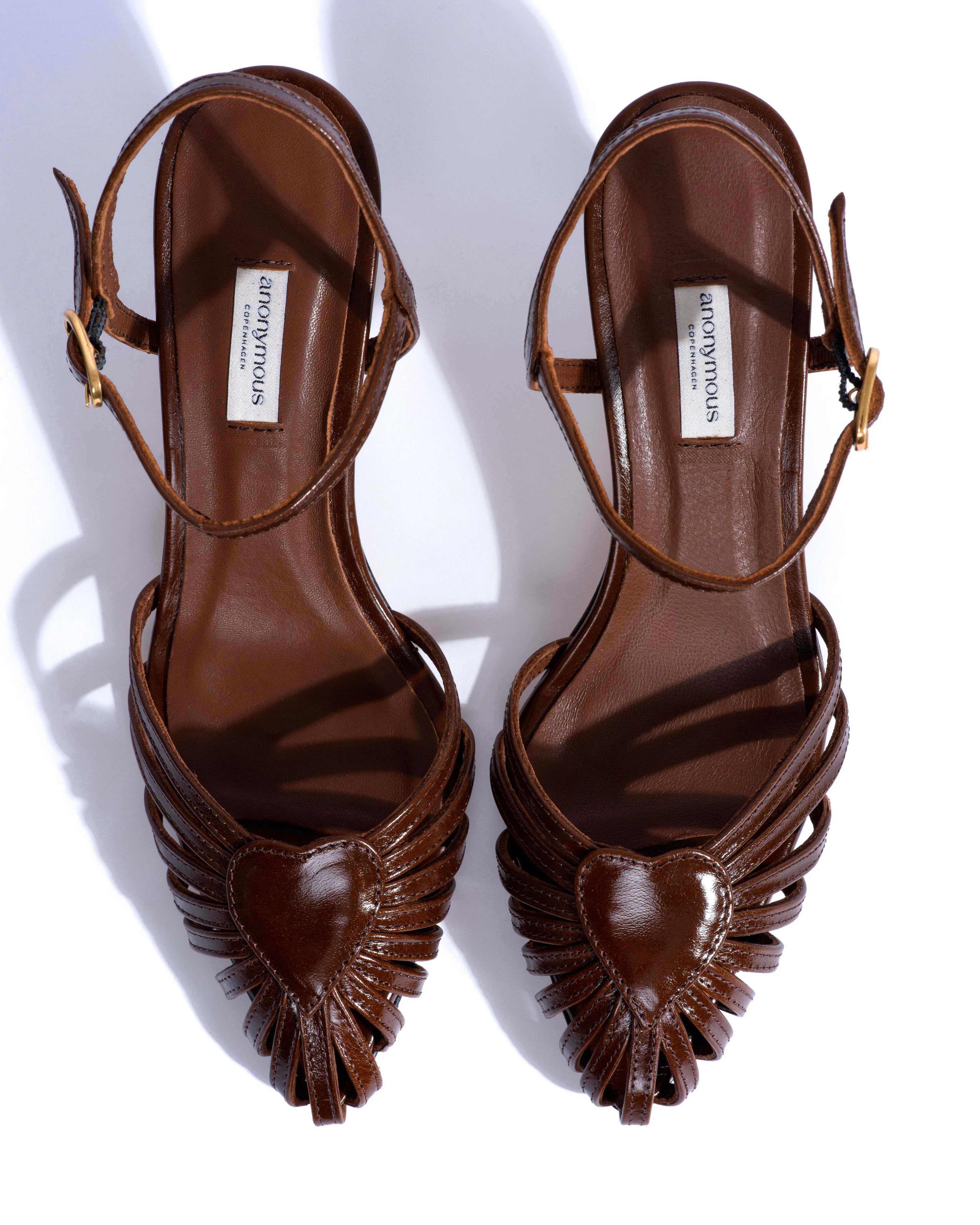 Keesha 55 Crinkled polished goat Caramel brown sold by Anonymous Copenhagen product image thumbnail 4