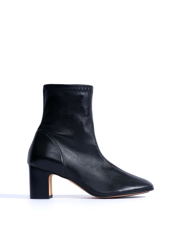 Hanny 55 stacked stretch Silky lamb Black sold by Anonymous Copenhagen