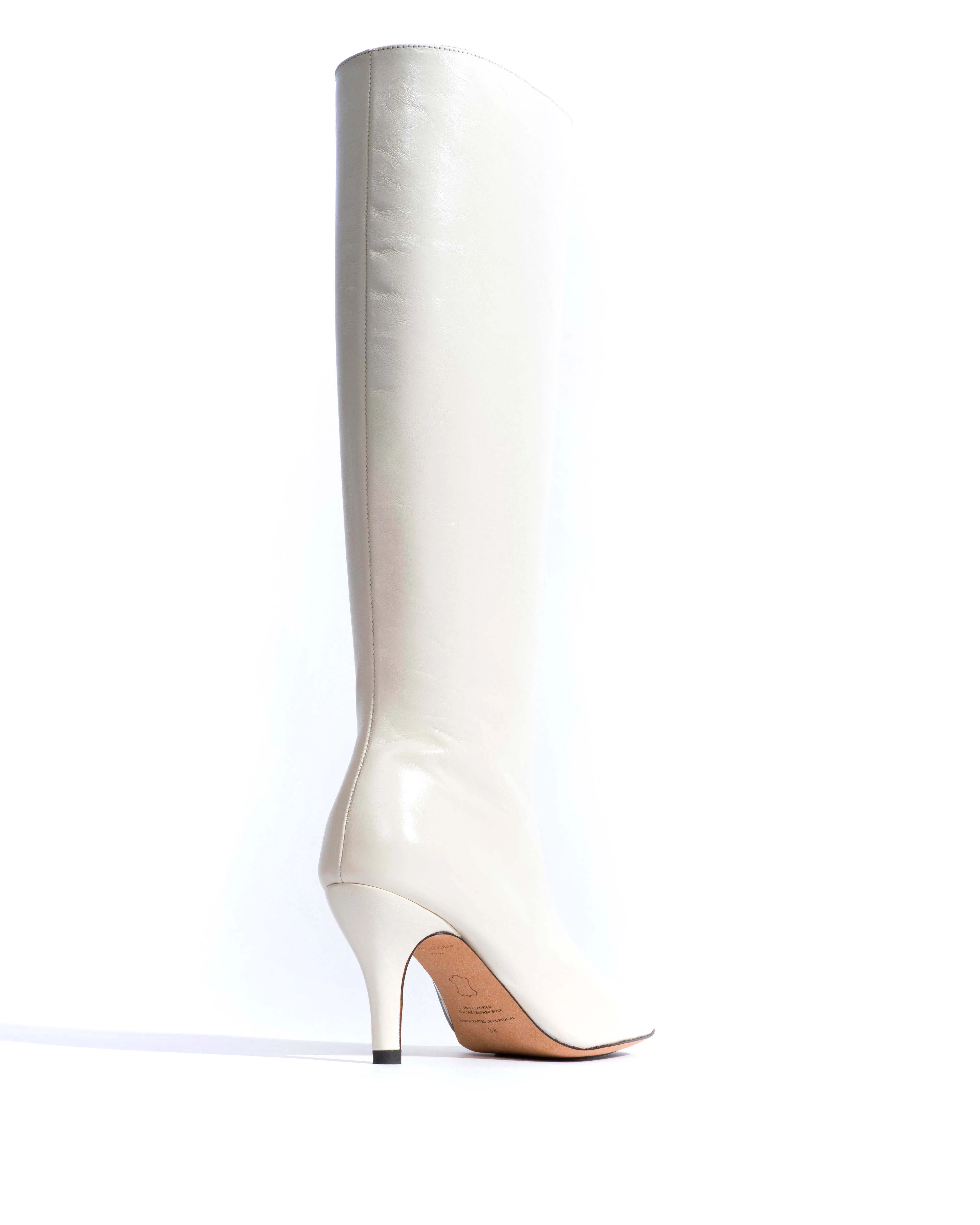 Kali 80 Crinkled polished goat White sand sold by Anonymous Copenhagen product image thumbnail 3