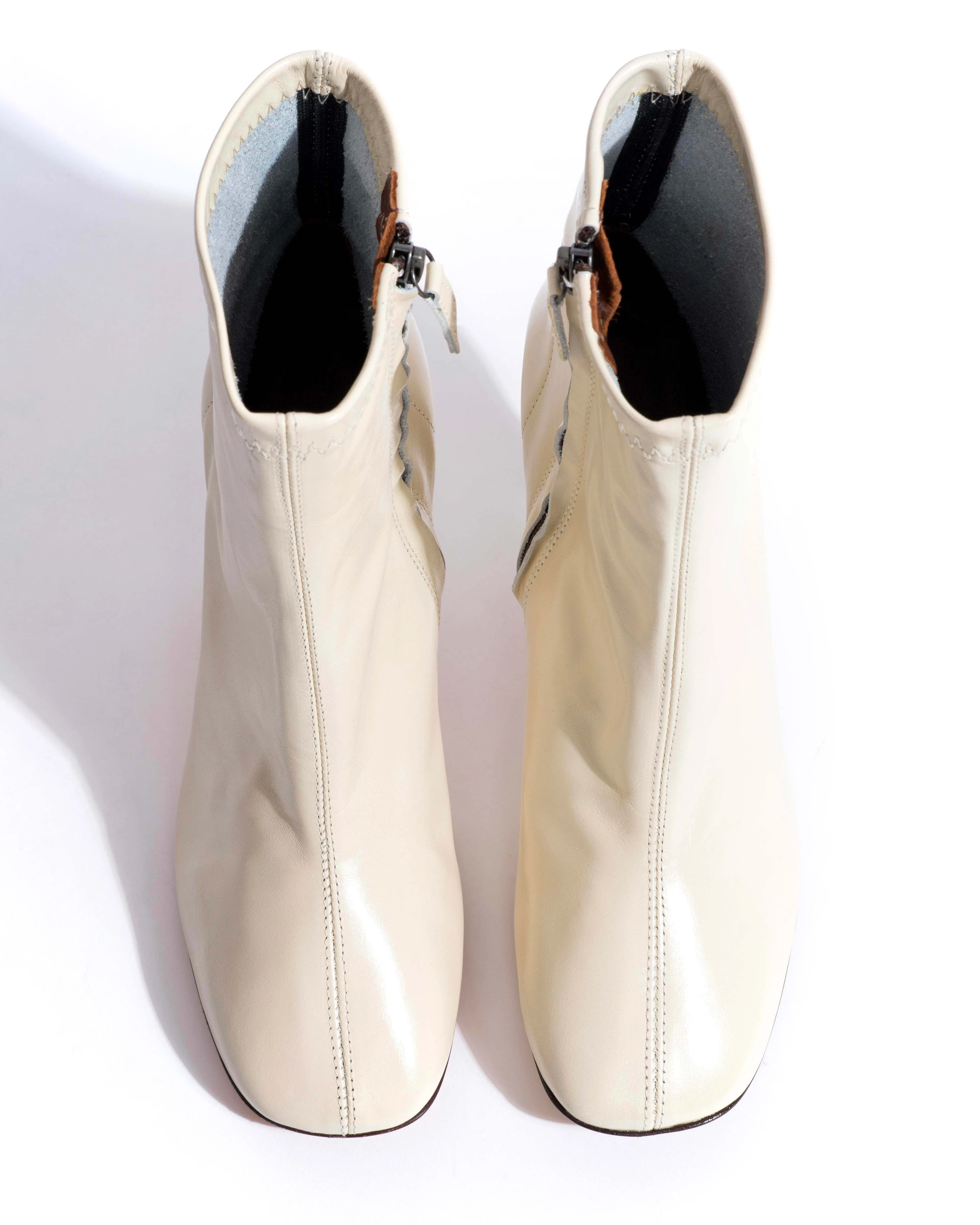 Adriana 80 Crinkled polished goat White sand sold by Anonymous Copenhagen product image thumbnail 4