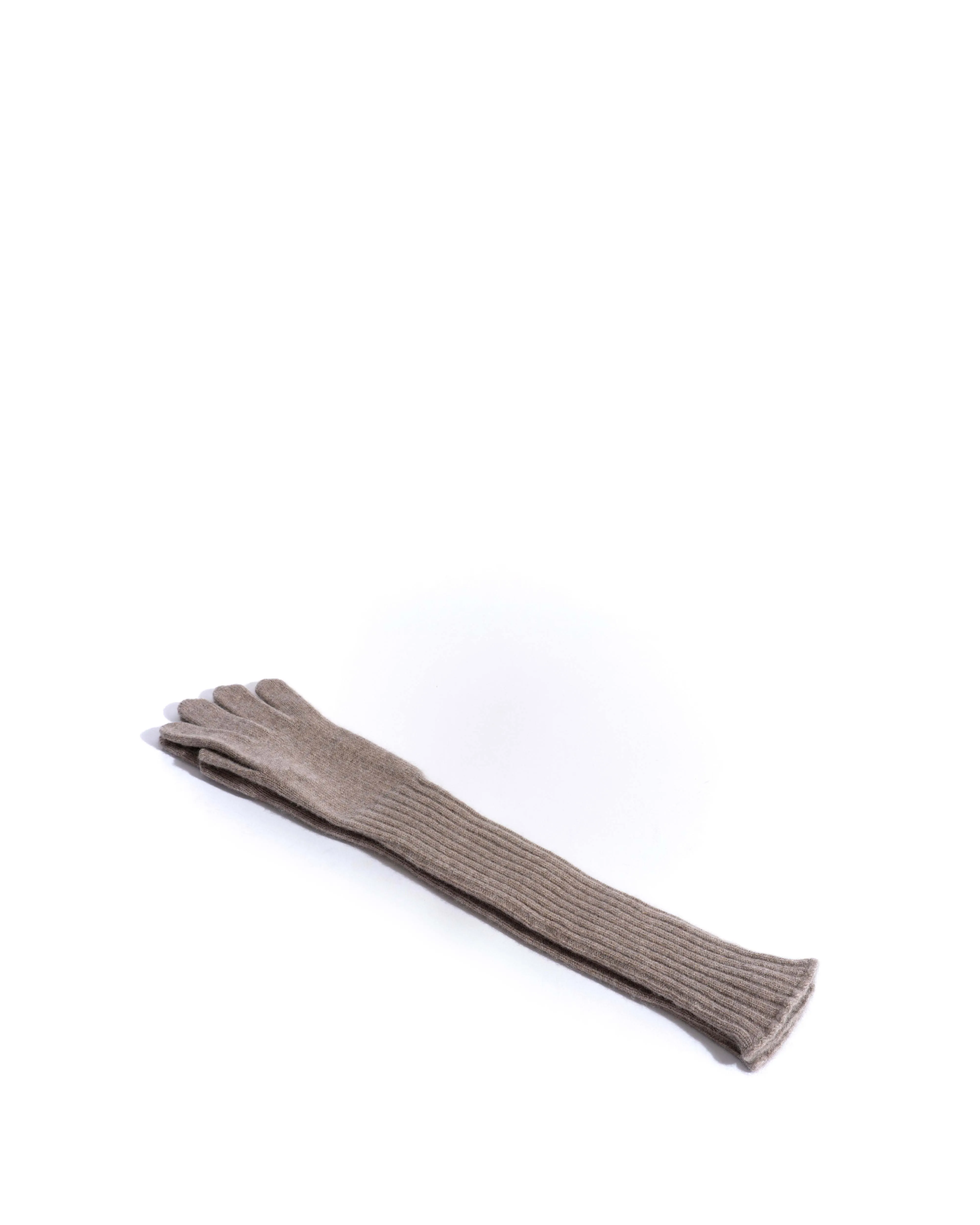 Nola cashmere gloves 100% cashmere Dark taupe sold by Anonymous Copenhagen product image thumbnail 3