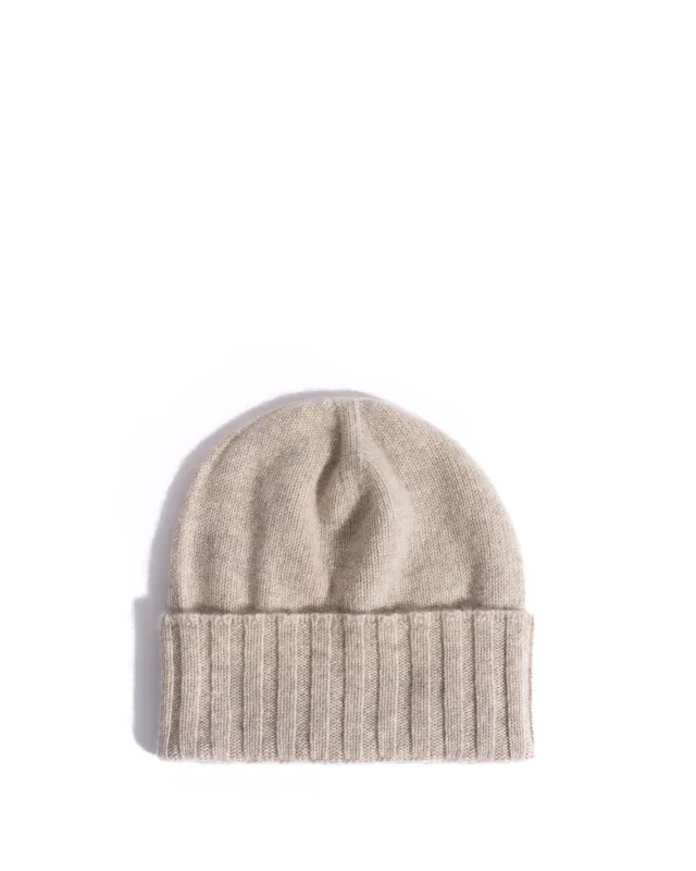 Alma cashmere beanie 100% cashmere Oister sold by Anonymous Copenhagen