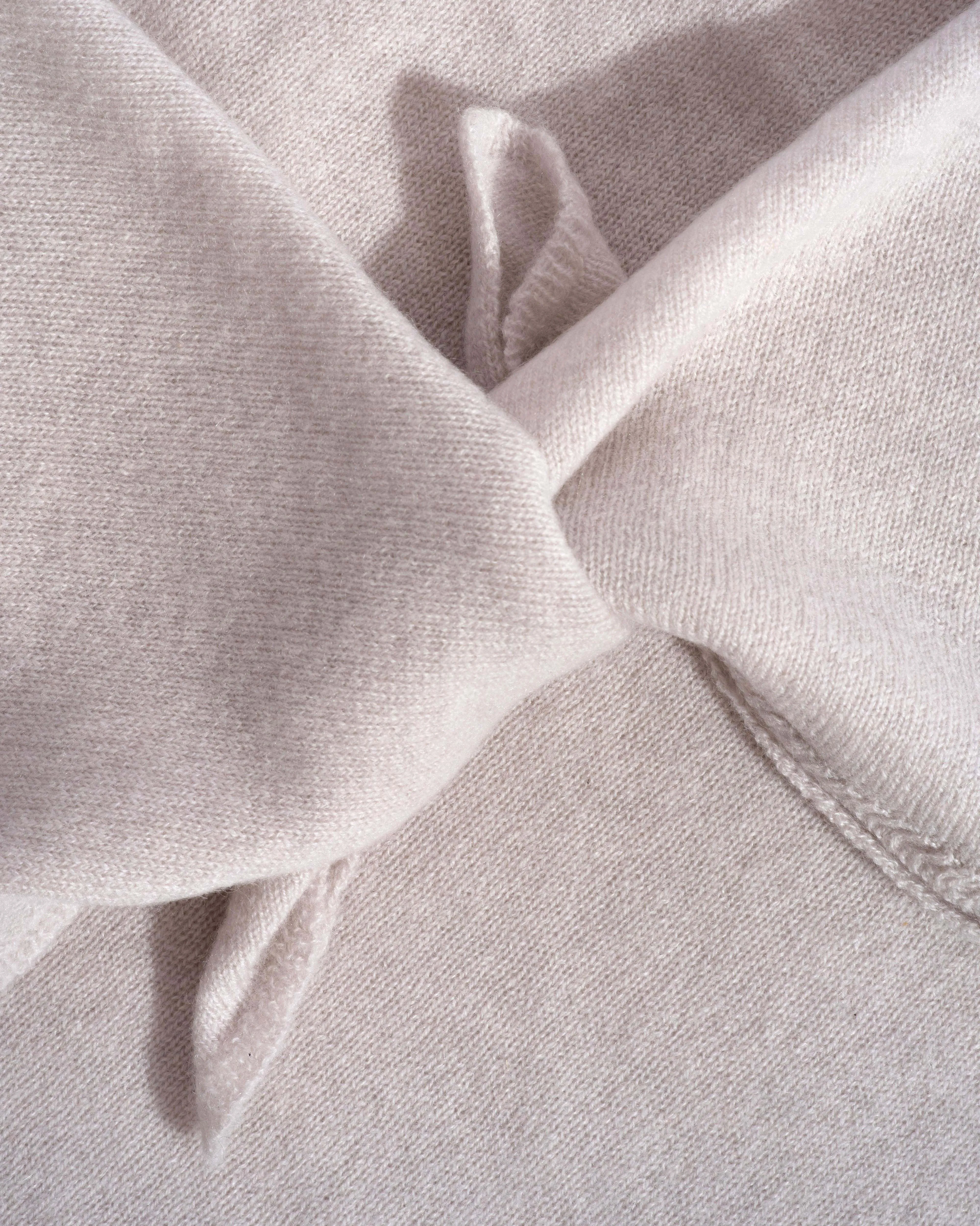 Mira cashmere square scarf 100% cashmere Ivory sold by Anonymous Copenhagen product image thumbnail 3