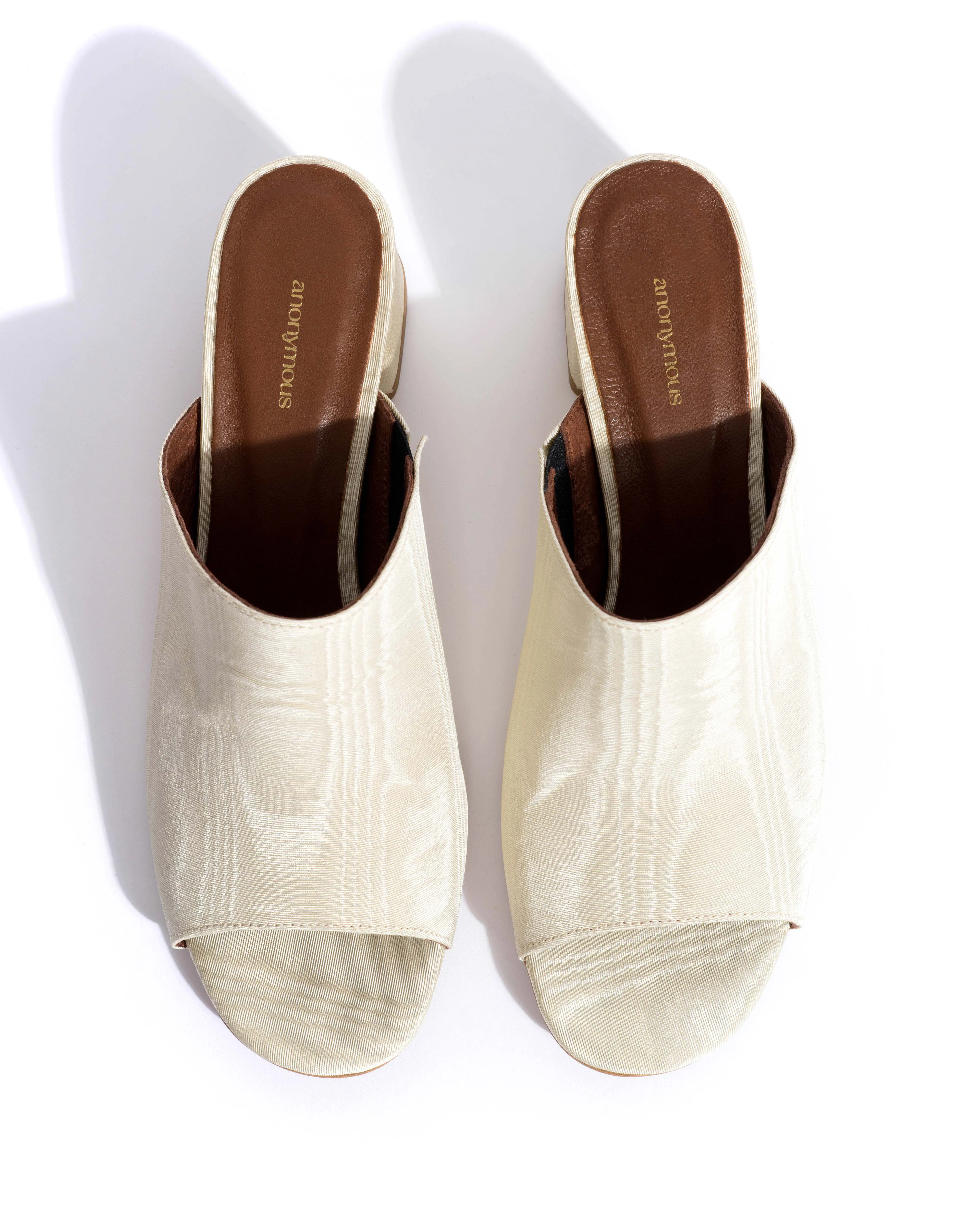 Horizon 55 Glossy moire Ivory sold by Anonymous Copenhagen product image thumbnail 4