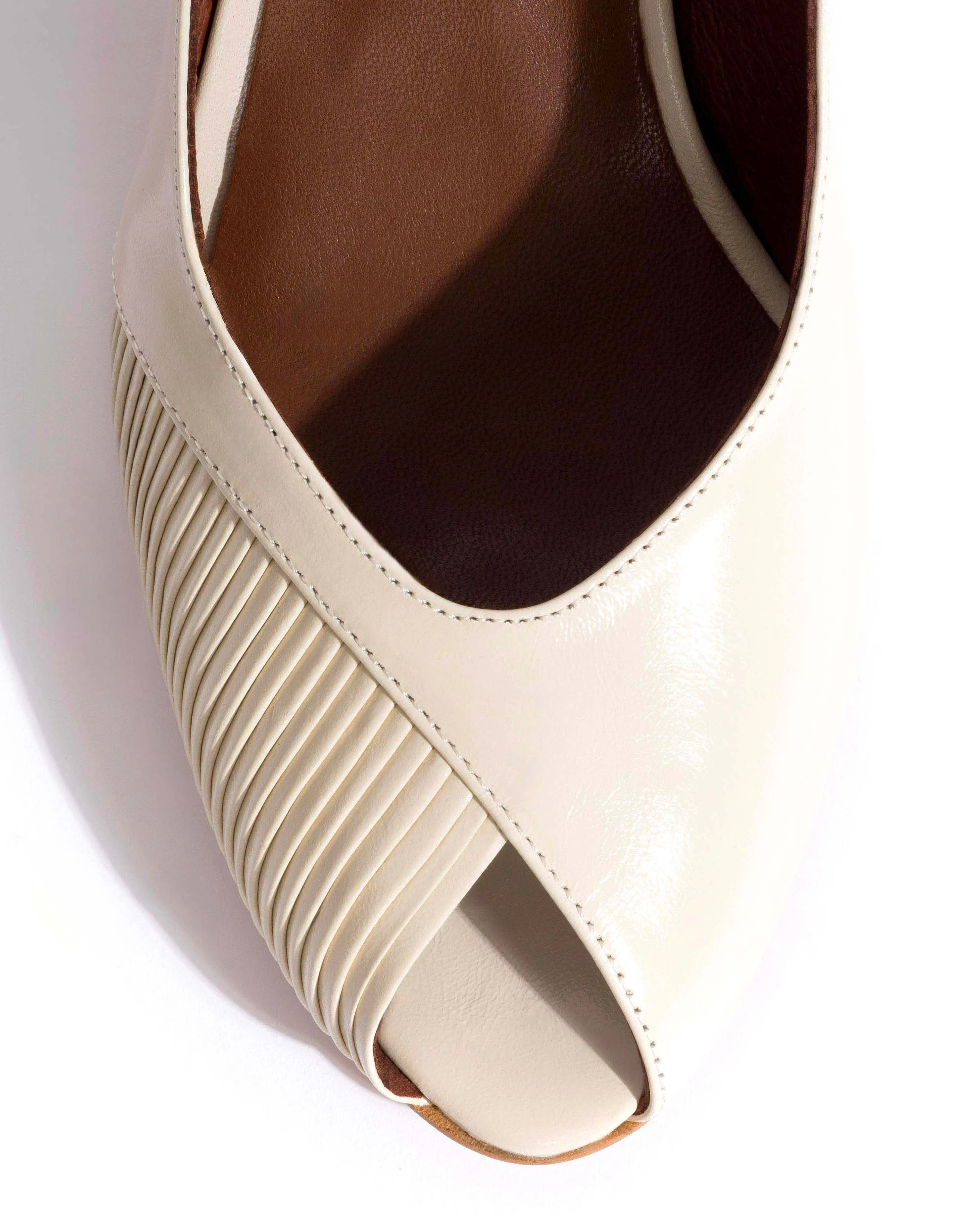 Cassandra 50 stiletto Crinkled polished goat White sand sold by Anonymous Copenhagen product image thumbnail 5