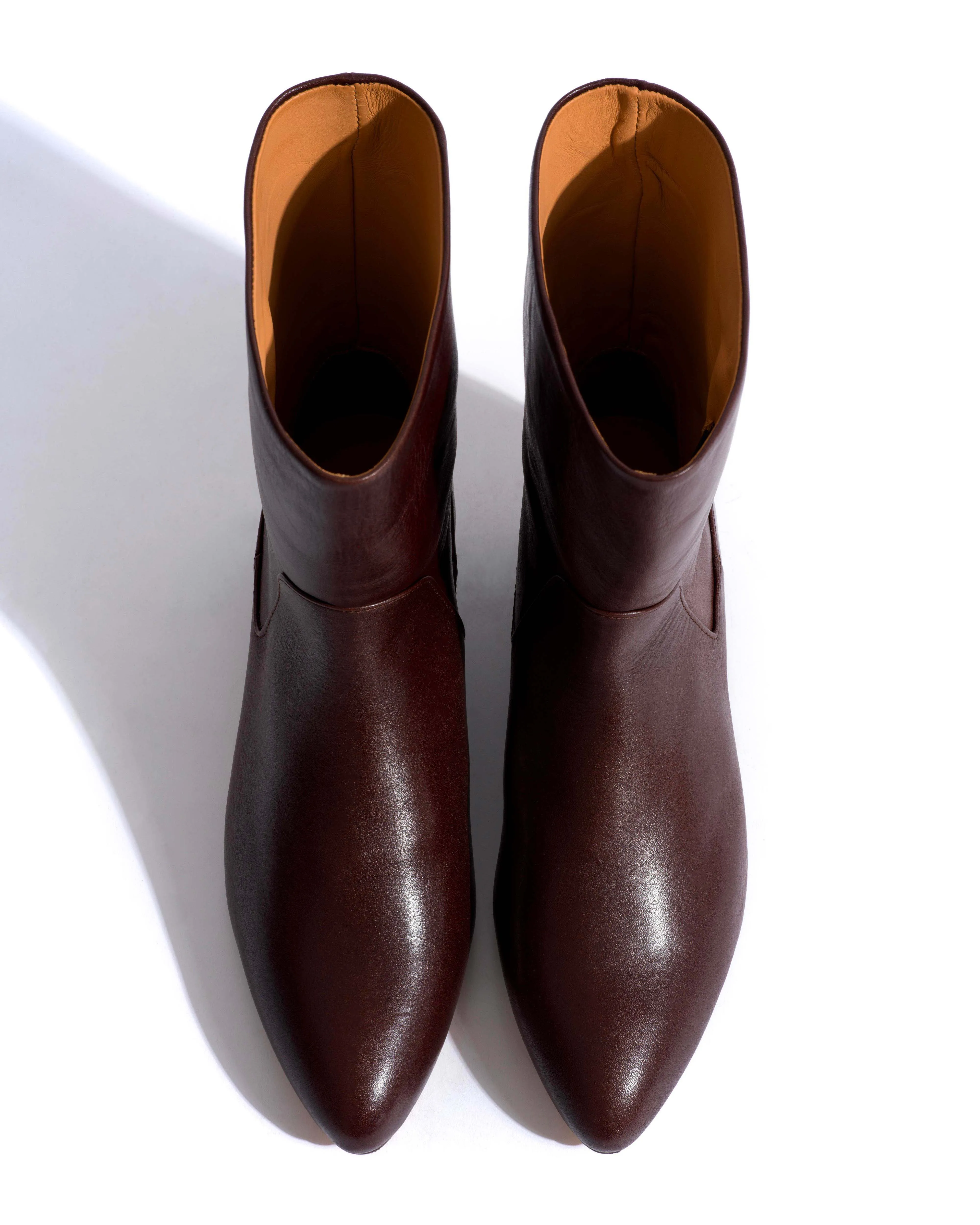 Vanni 20 Vegetal soft calf Coffee brown sold by Anonymous Copenhagen product image thumbnail 4