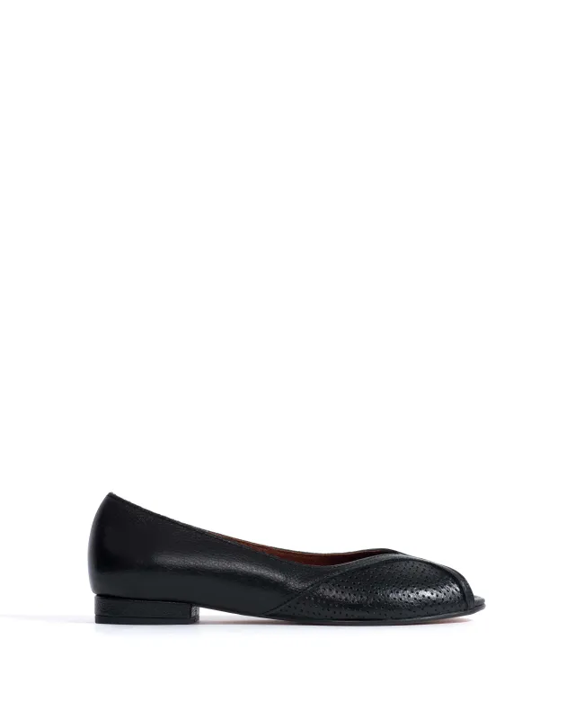 Tiffy Pebbled soft calf Black sold by Anonymous Copenhagen