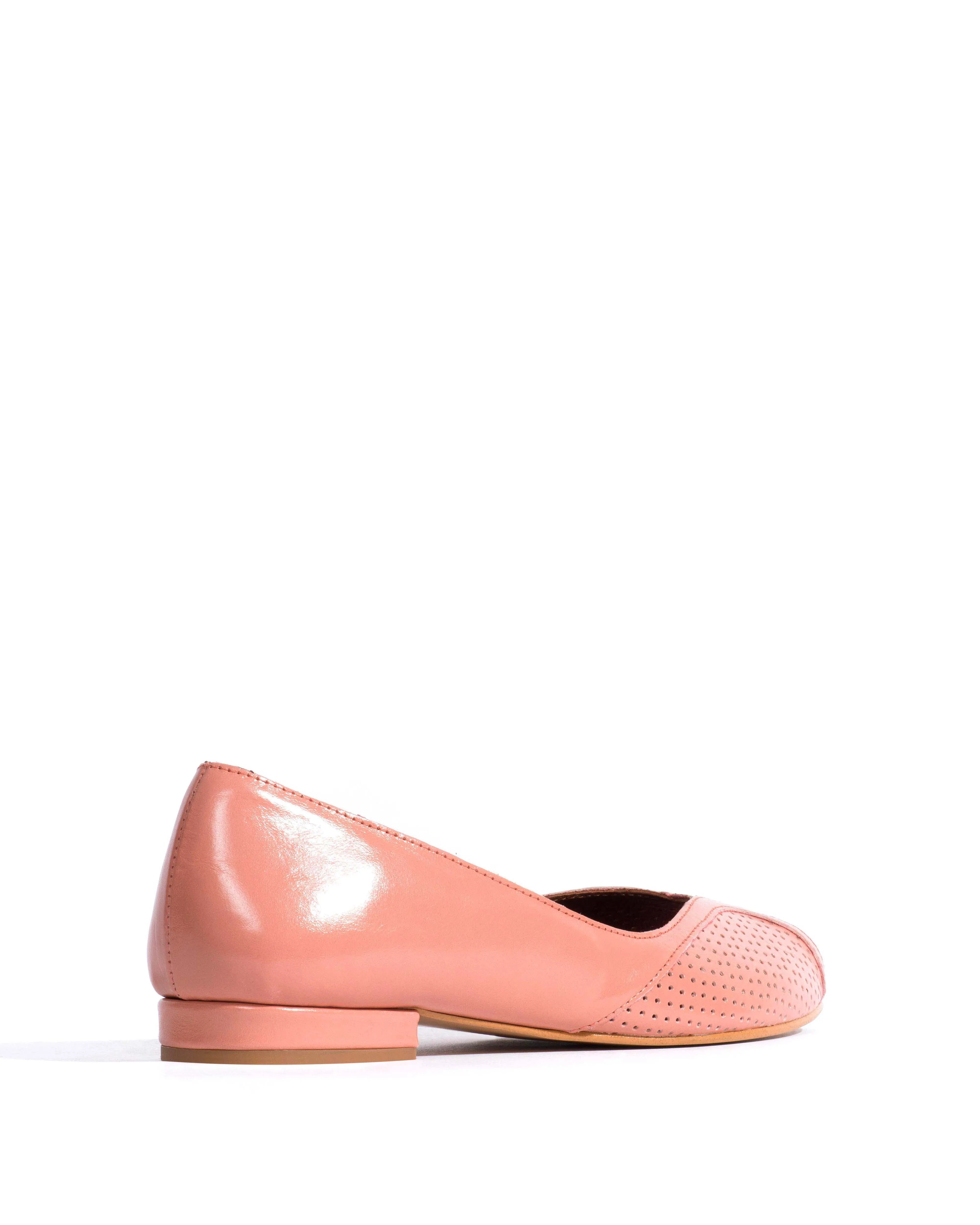 Tiffy Crinkled polished goat Misty coral sold by Anonymous Copenhagen product image thumbnail 3