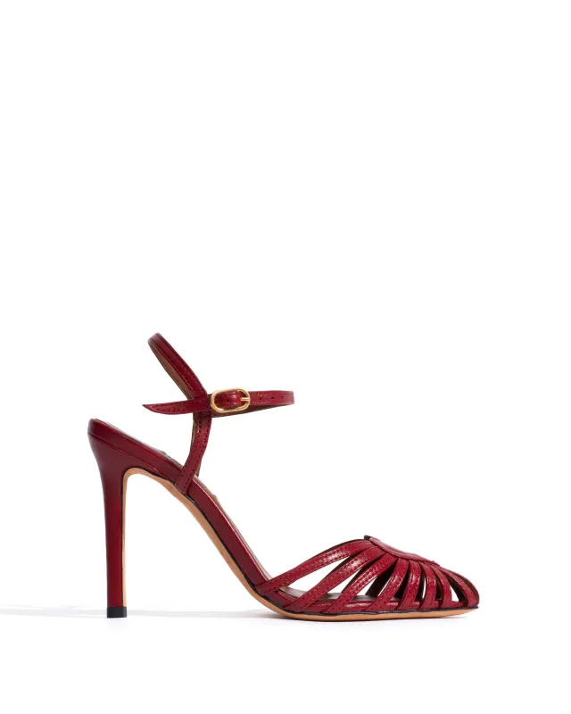 Keesha 100 Shiny lamb Pomegranate sold by Anonymous Copenhagen