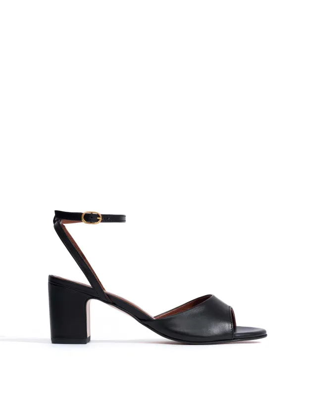 Jolie 55 Shiny lamb Black sold by Anonymous Copenhagen