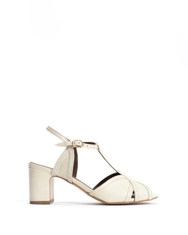 Therese 55 Shiny lamb White sand made by Anonymous Copenhagen