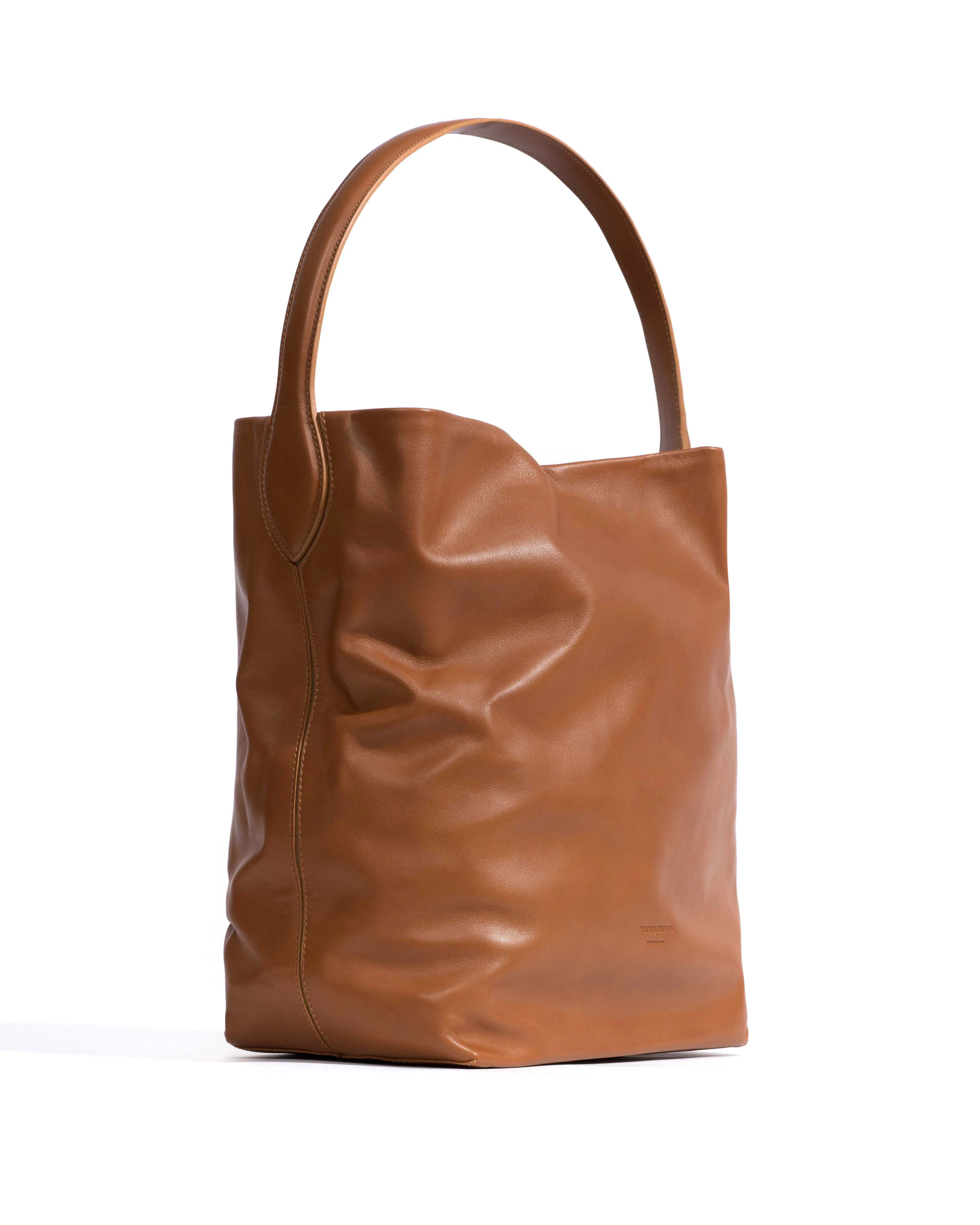 Versa slouchy everyday bag Soft calf Camel sold by Anonymous Copenhagen product image thumbnail 2