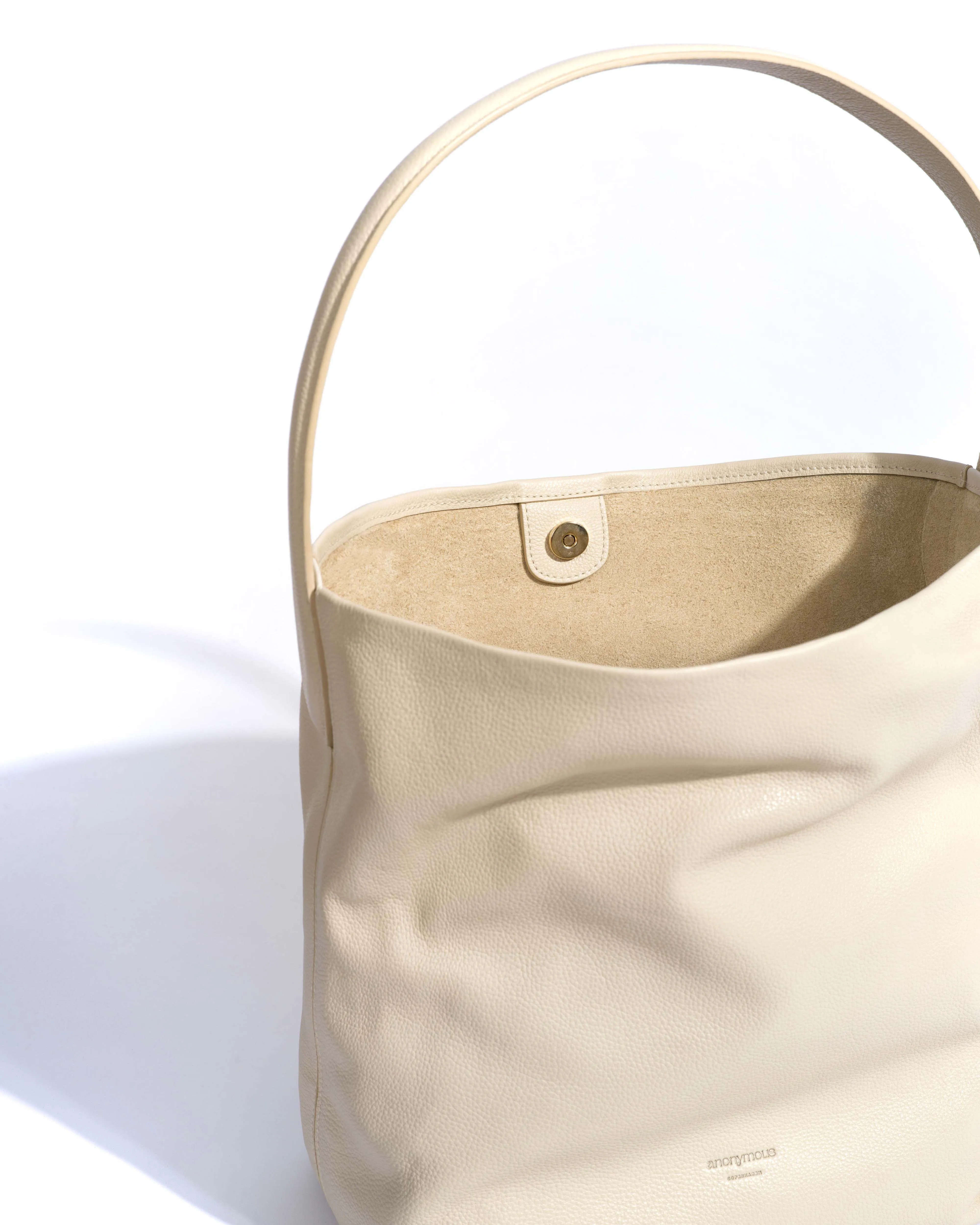 Versa slouchy everyday bag Pebbled soft calf White sand sold by Anonymous Copenhagen product image thumbnail 5
