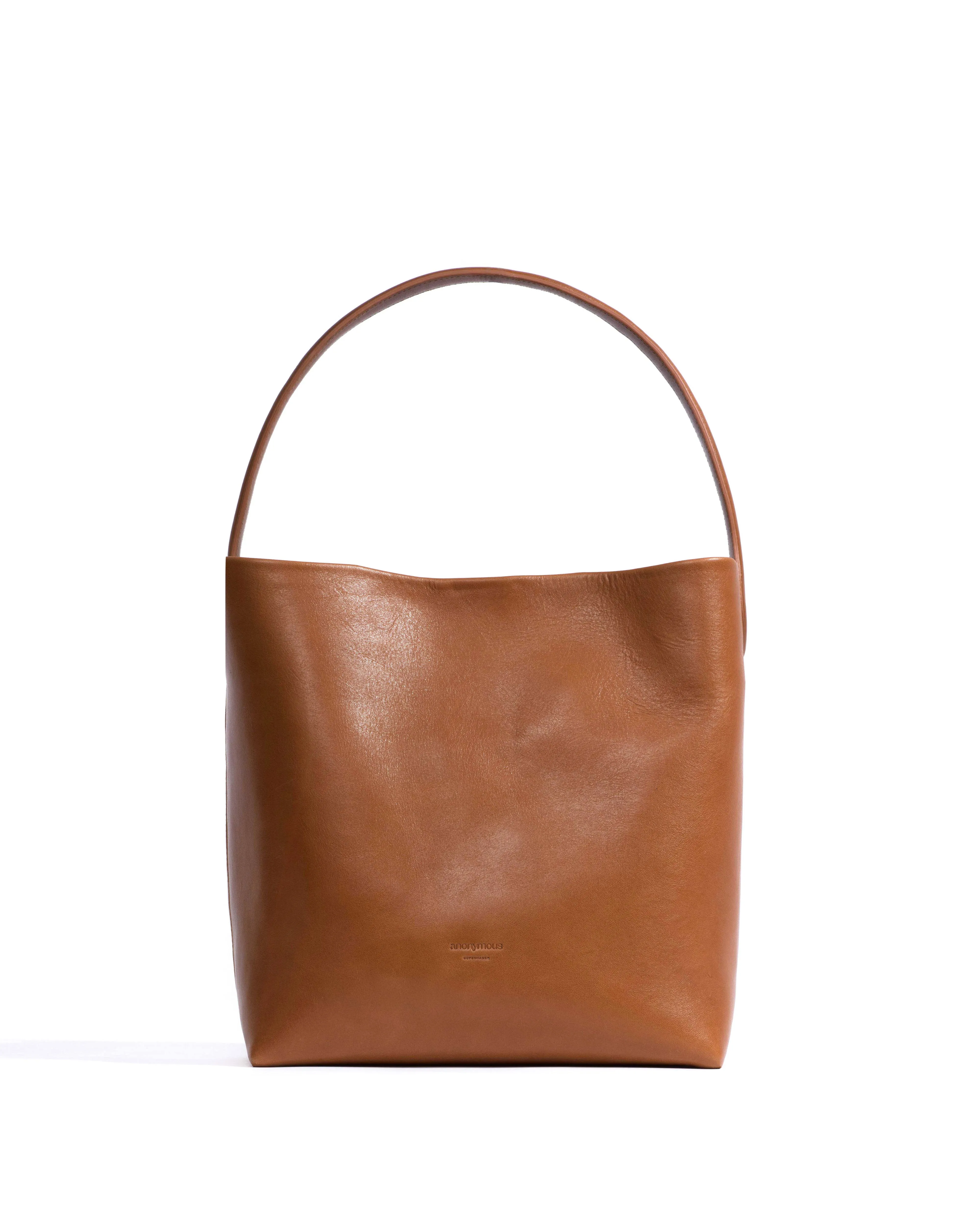 Versa everyday bag Vegetal soft calf Cinnamon sold by Anonymous Copenhagen