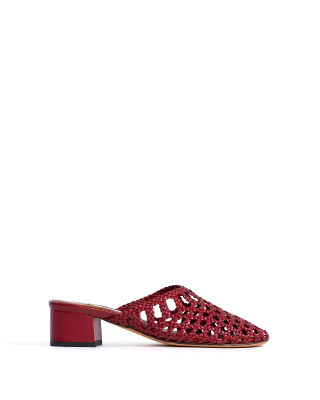 Sabrina 40 hand-braided leather Pomegranate made by Anonymous Copenhagen