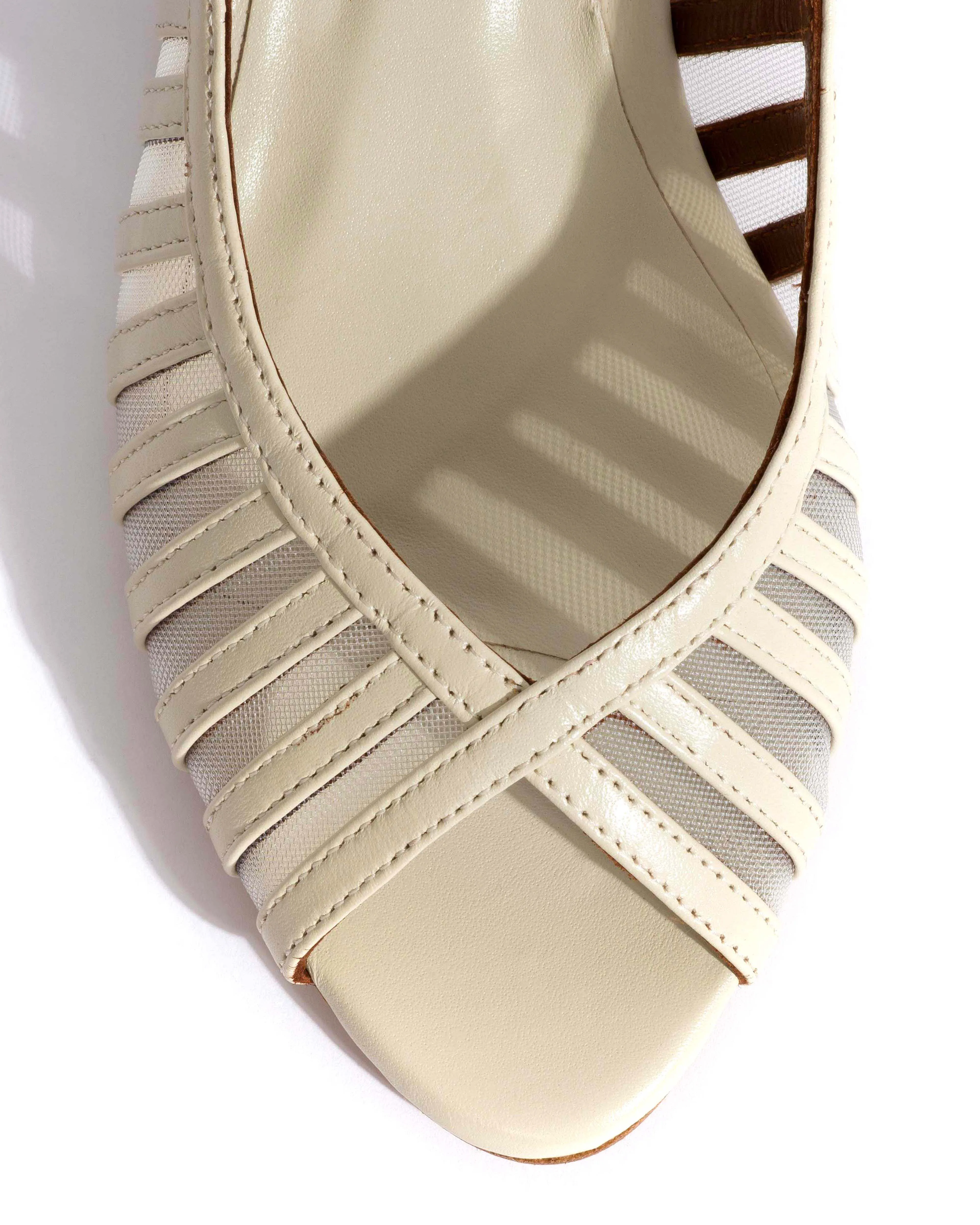 Carminho 40 mesh Shiny lamb & mesh White sand sold by Anonymous Copenhagen product image thumbnail 5
