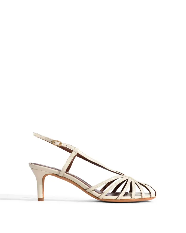 Candace 55 Shiny lamb White sand made by Anonymous Copenhagen