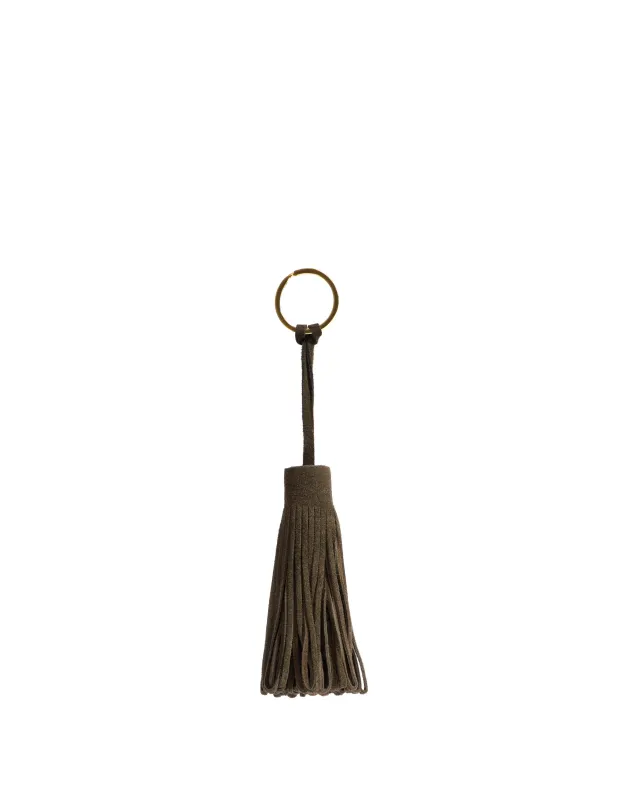 Katty fringe keyring Calf suede Moss green made by Anonymous Copenhagen