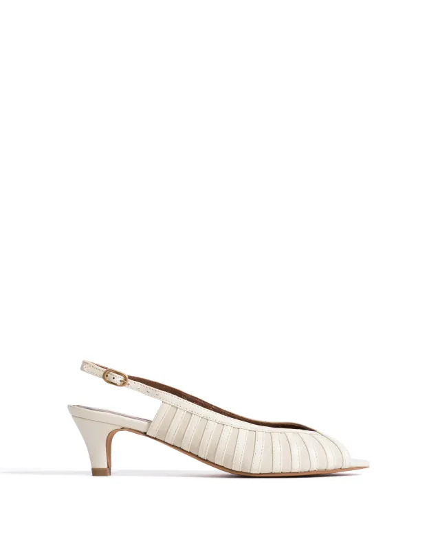 Carminho 40 suede Shiny lamb & suede leather White sand made by Anonymous Copenhagen