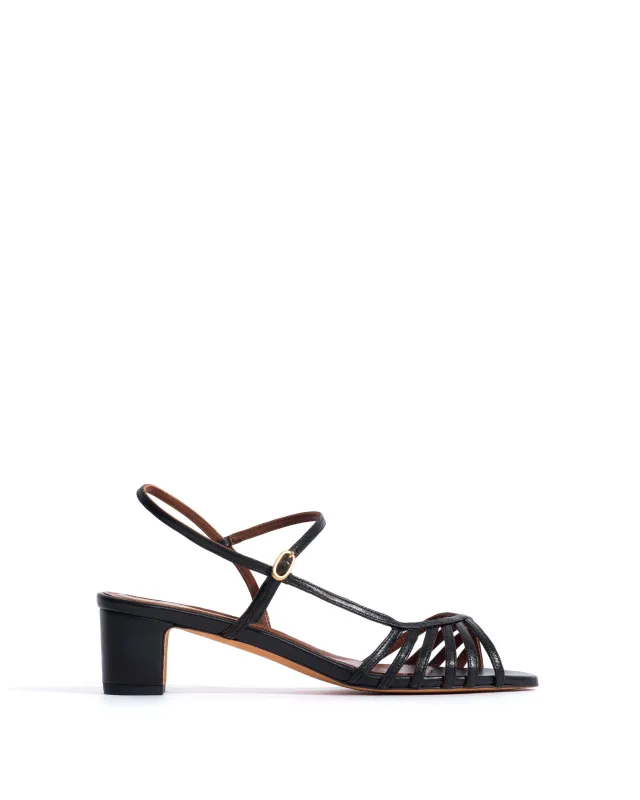 Carlota 40 Shiny lamb Black made by Anonymous Copenhagen
