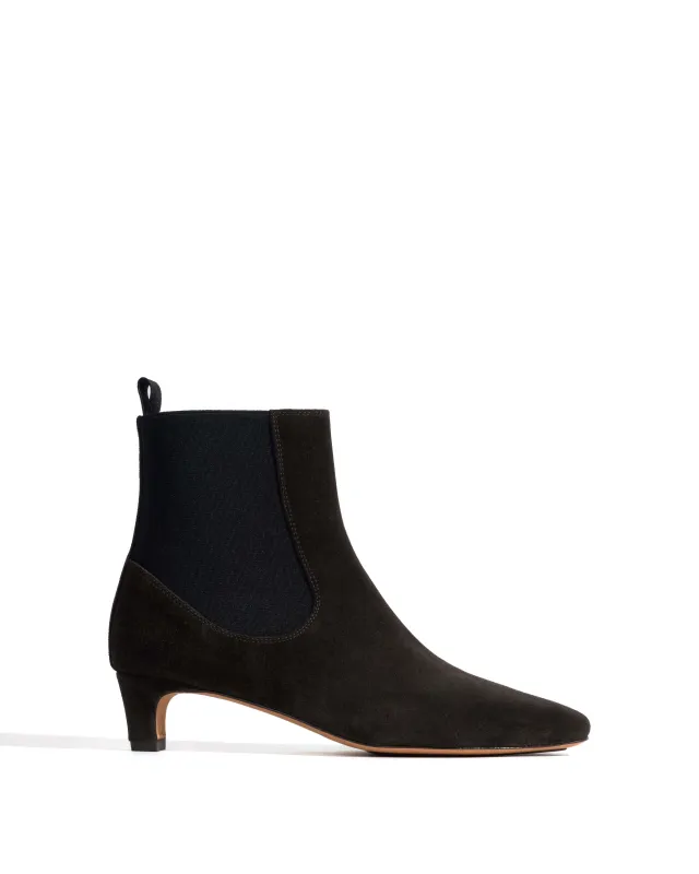 Gaby 40 Calf suede Espresso brown made by Anonymous Copenhagen