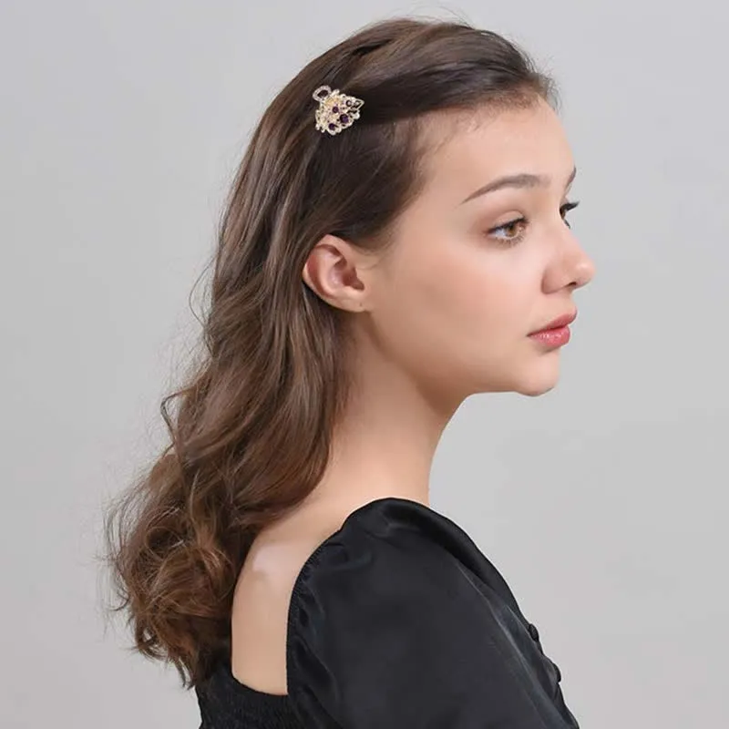 Women's Mini Sparkling Leaves Shape Claw Hair Clip sold by FloralTrip product image thumbnail 2