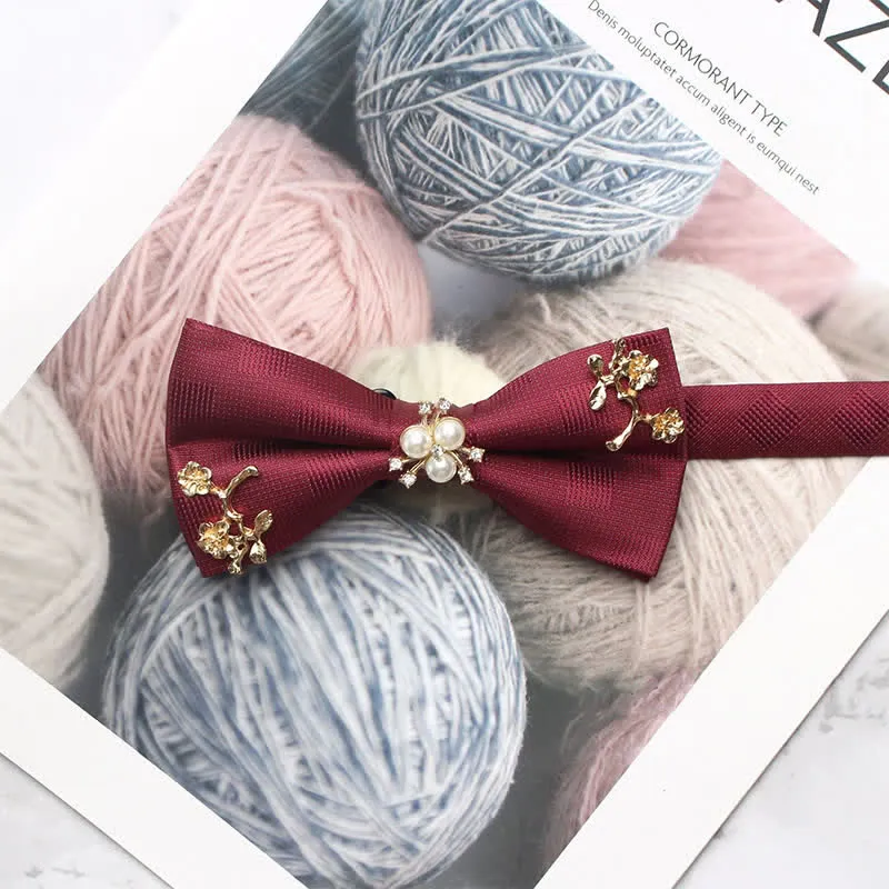 Men's Gold Leaves Pearl Floral Bow Tie sold by FloralTrip product image thumbnail 2