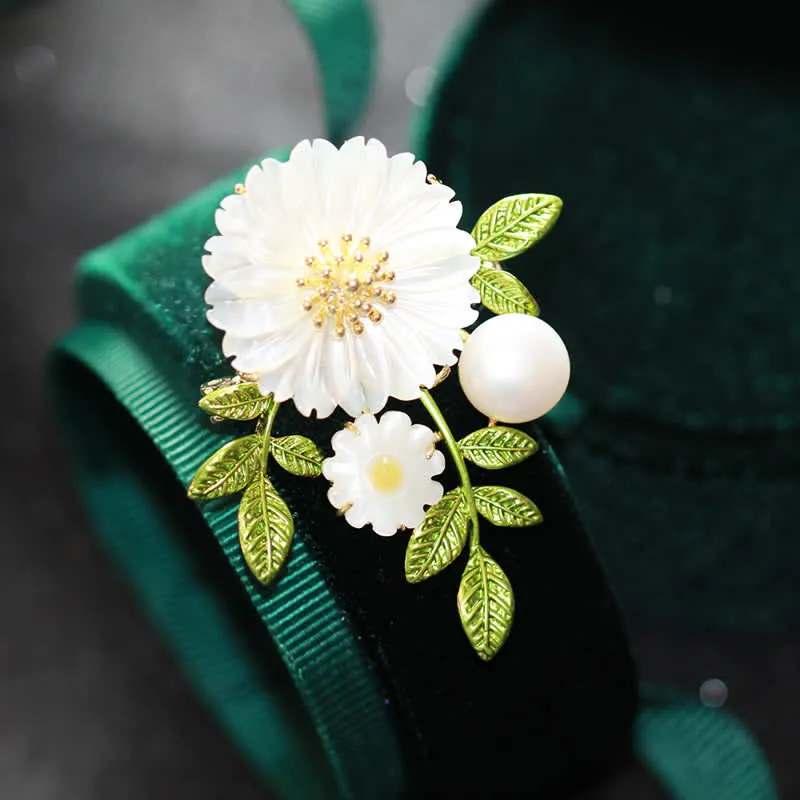 Women's Romantic Daisy Shell Pearl Brooch sold by FloralTrip product image thumbnail 4
