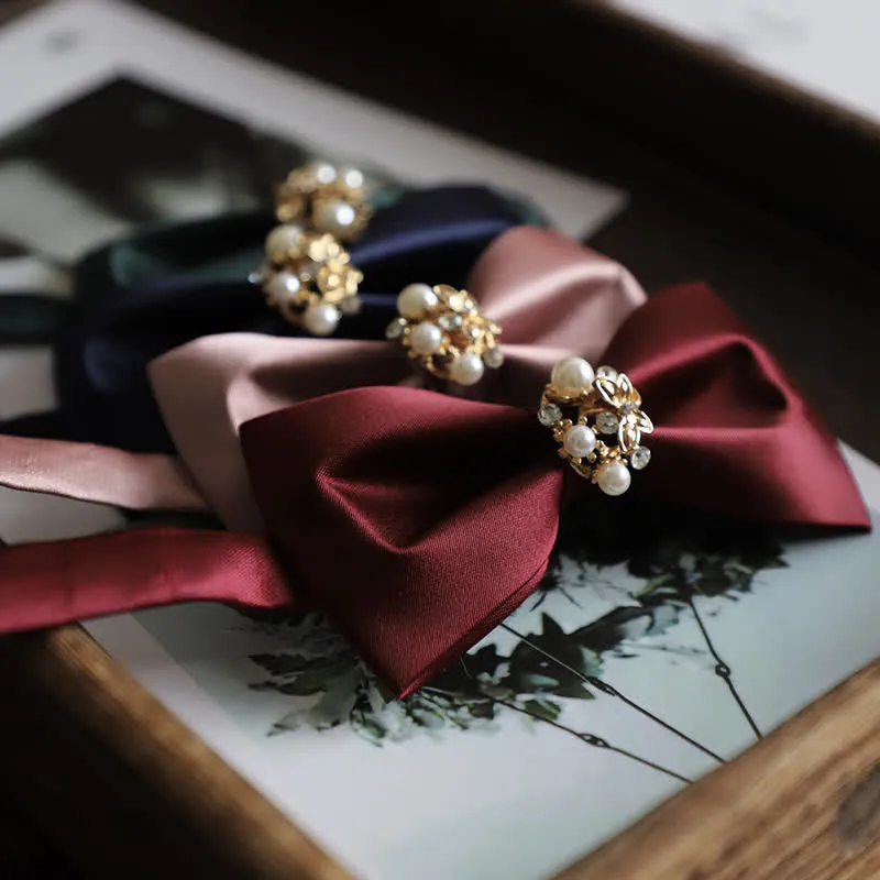 Men's Golden Flowers Imitation Pearl Bow Tie sold by FloralTrip product image thumbnail 4