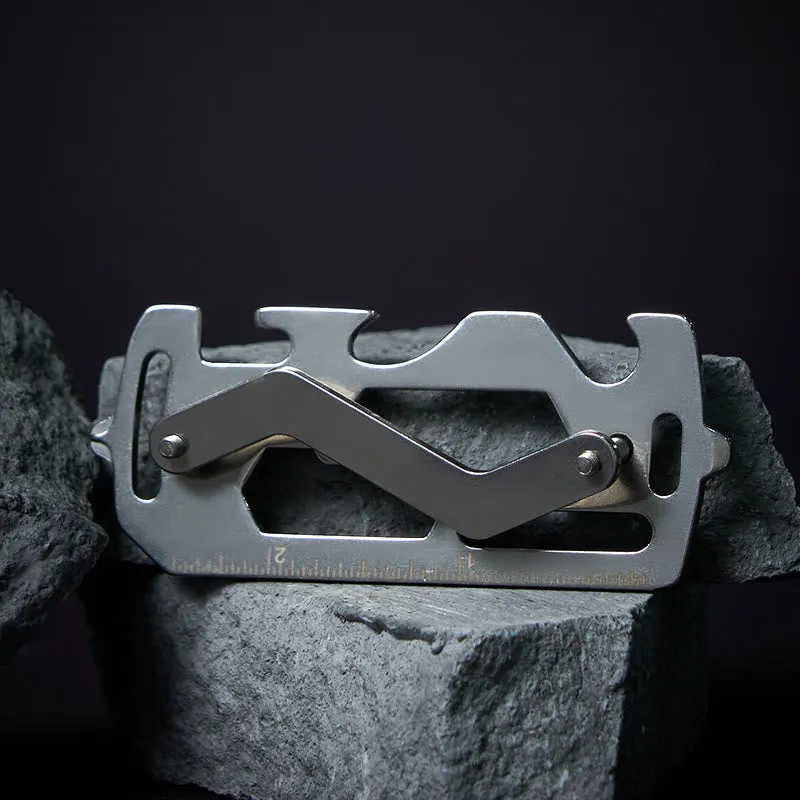 Multi Functional Outdoor Practical EDC-Tool Key Organizer sold by FloralTrip product image thumbnail 3