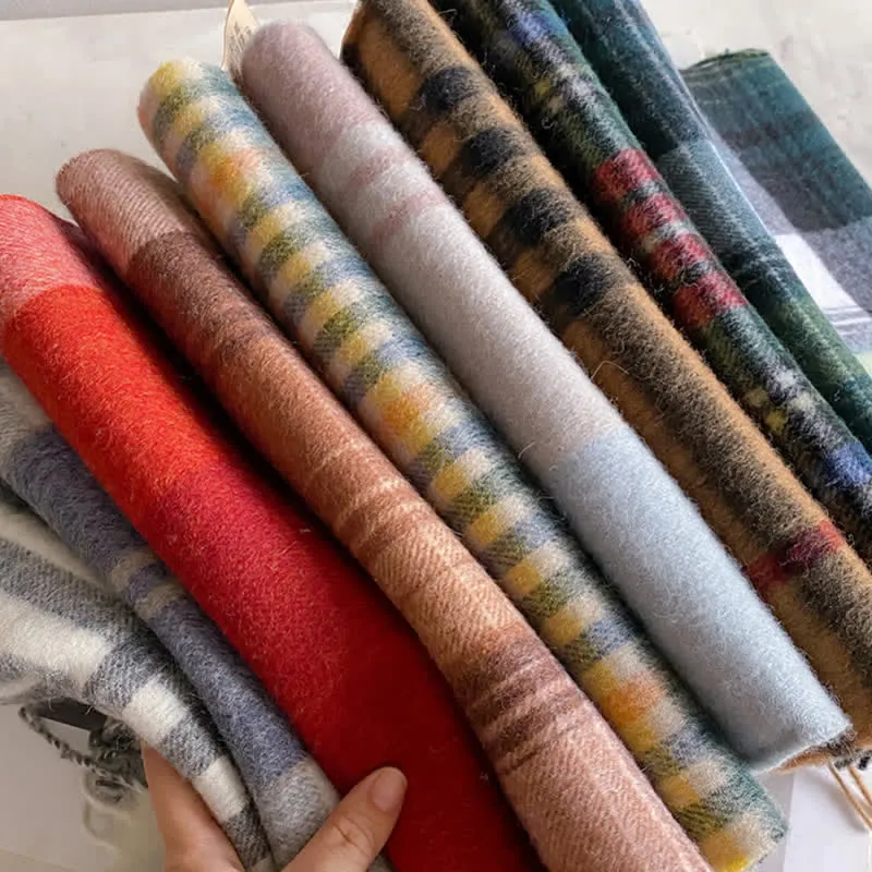 Unisex Check Pattern Warm Wool Scarf With Tassels sold by FloralTrip product image thumbnail 3