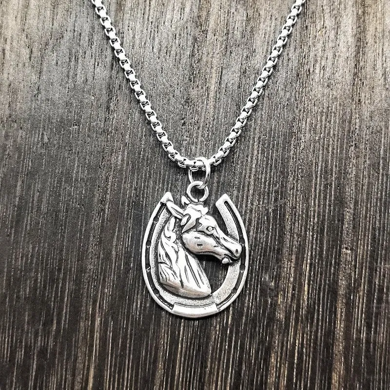 Vintage Horse Head Horseshoe Pattern Metal Pendant Necklace sold by FloralTrip product image thumbnail 3