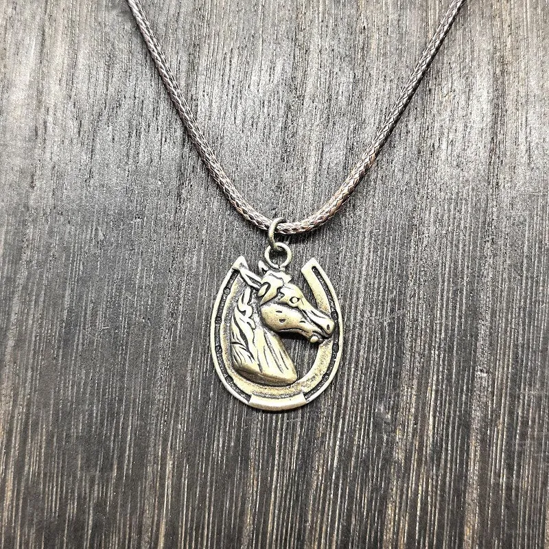 Vintage Horse Head Horseshoe Pattern Metal Pendant Necklace sold by FloralTrip product image thumbnail 2