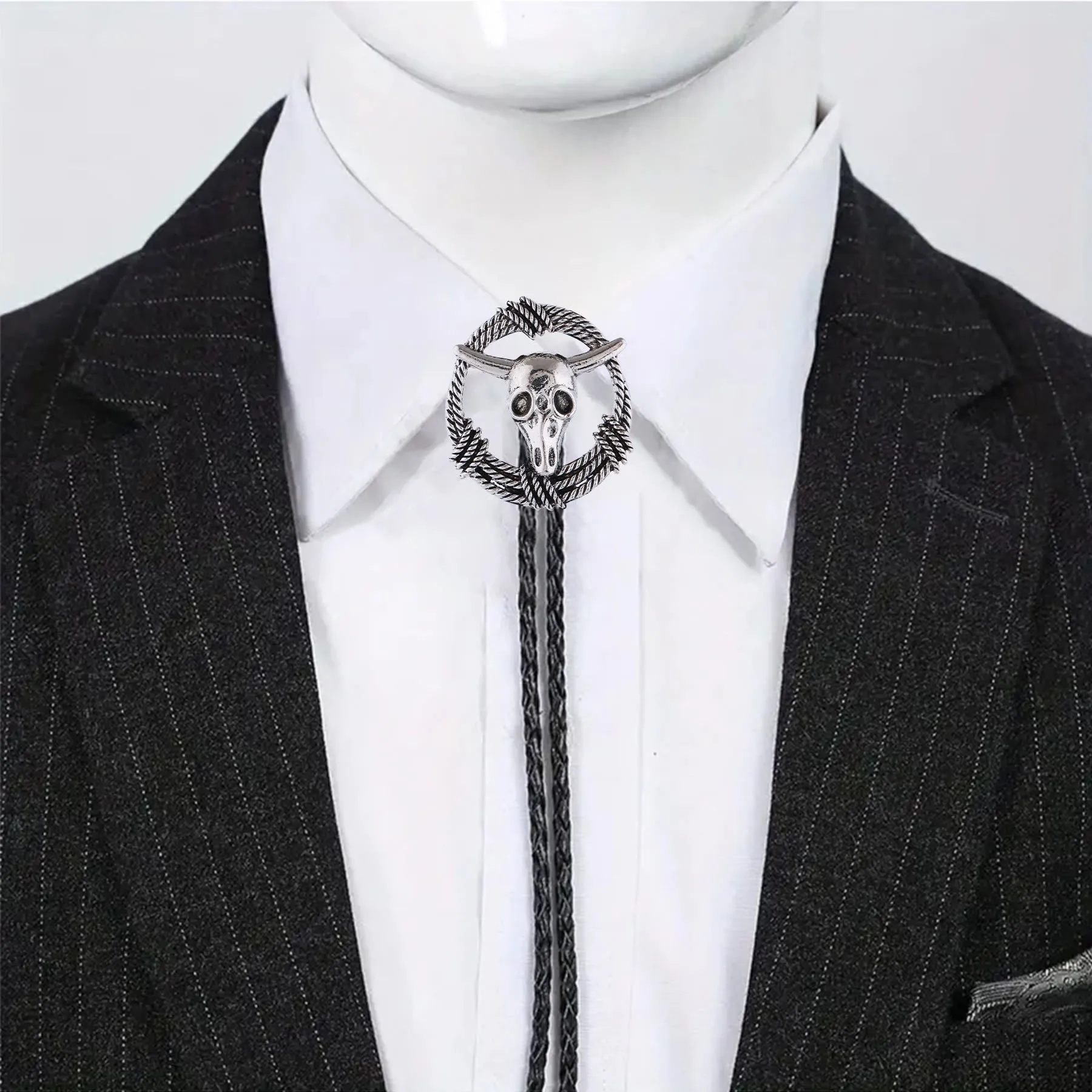 Steer Skull Rope Wreath Rock Style Bolo Tie sold by FloralTrip product image thumbnail 2