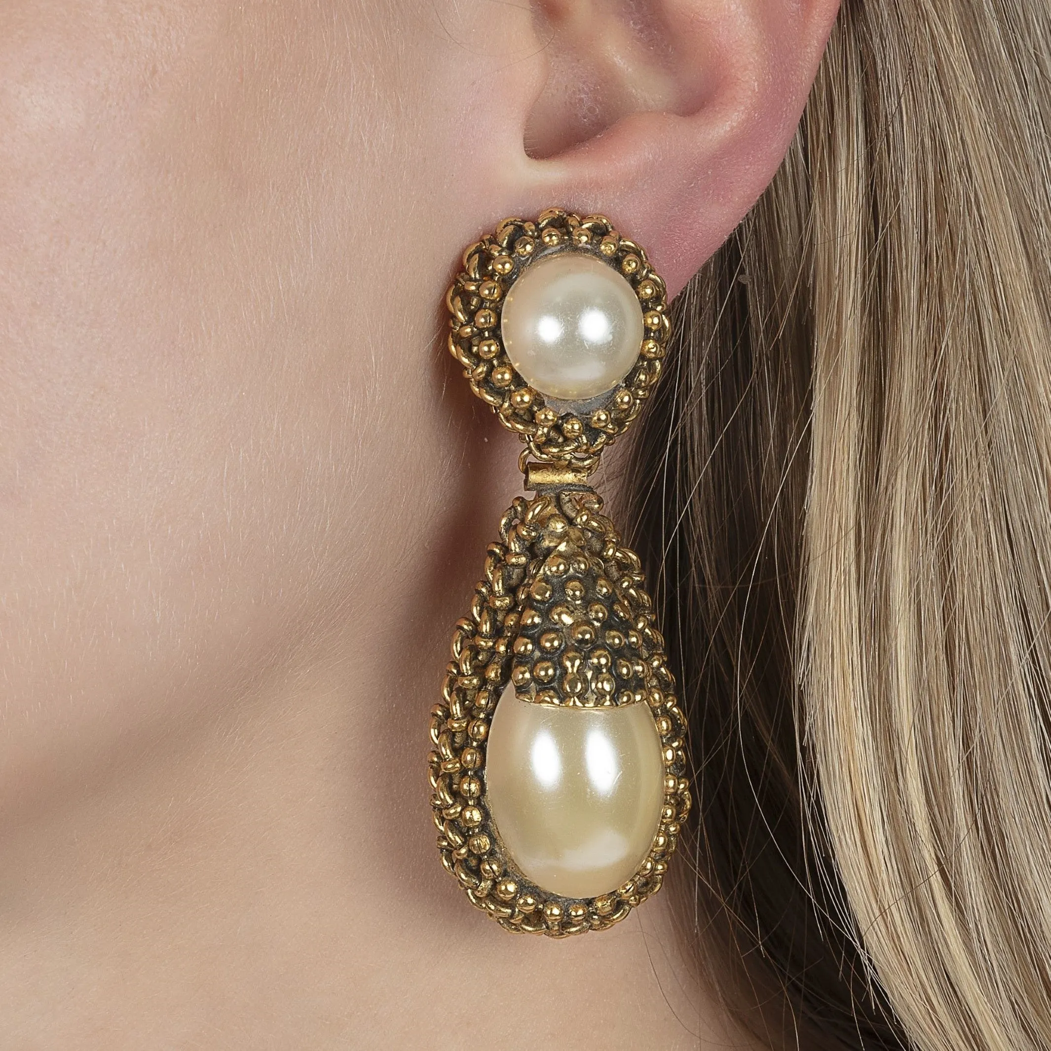 Vintage Gold Drop Pearl Earrings sold by Mondo Corsini product image thumbnail 2