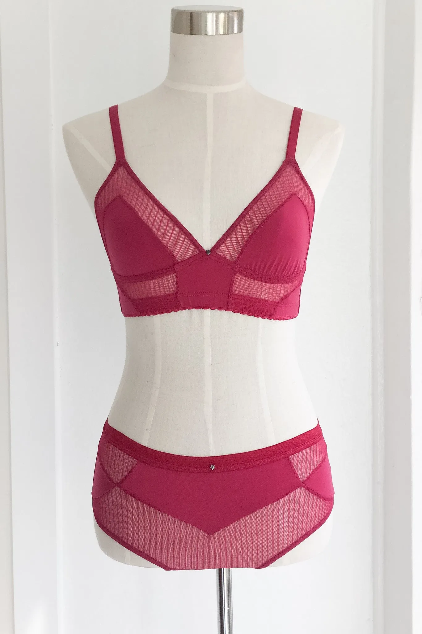 KALI Soft Bra sold by Salua Lingerie product image thumbnail 5