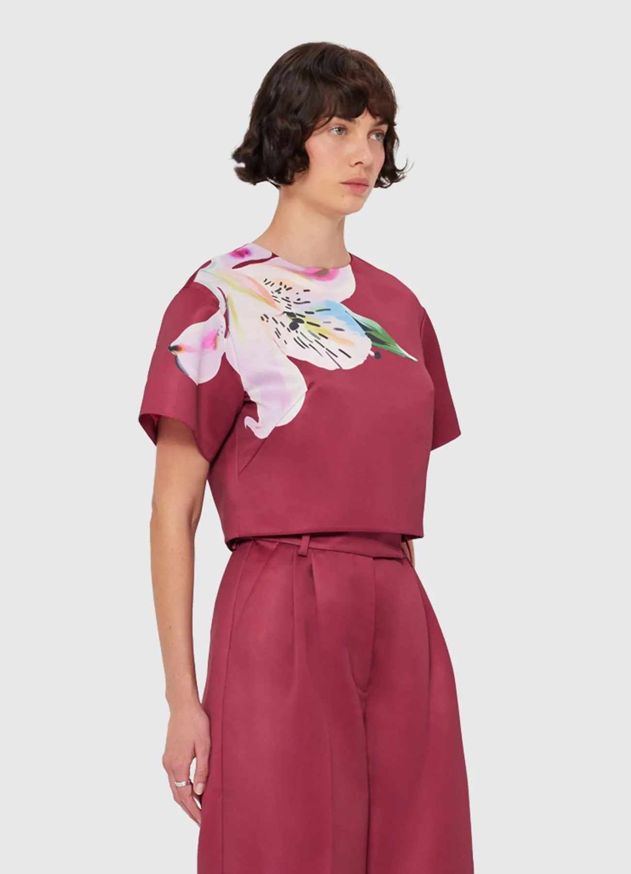 Indie Sleeve Top - Lily Print in Burgundy sold by LEO LIN product image thumbnail 3