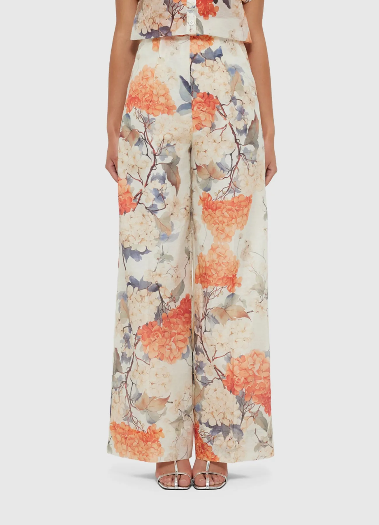 Luisa Pants - Hydrangea Print in Vanilla sold by LEO LIN product image thumbnail 2