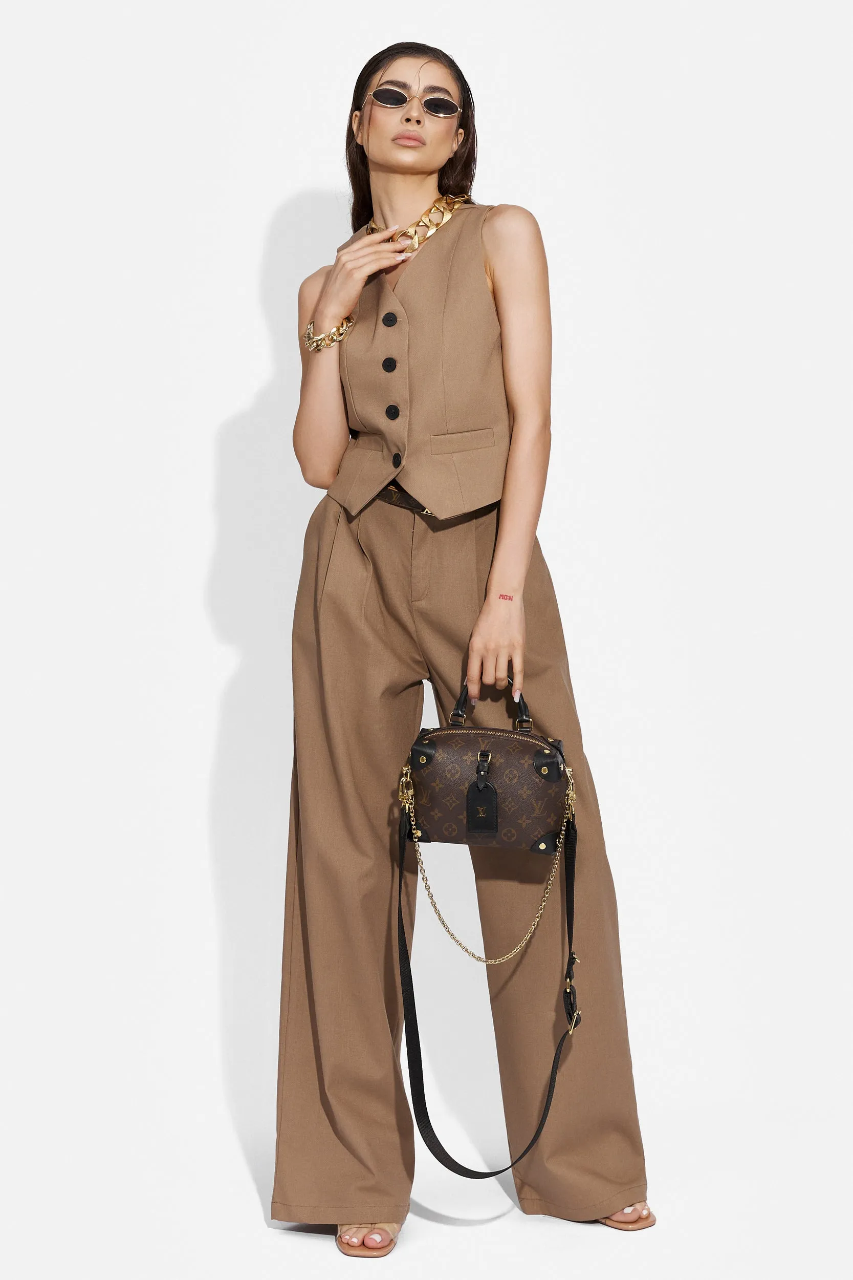 Compleu cu pantaloni dama casual maro Velasy Bogas sold by bogas