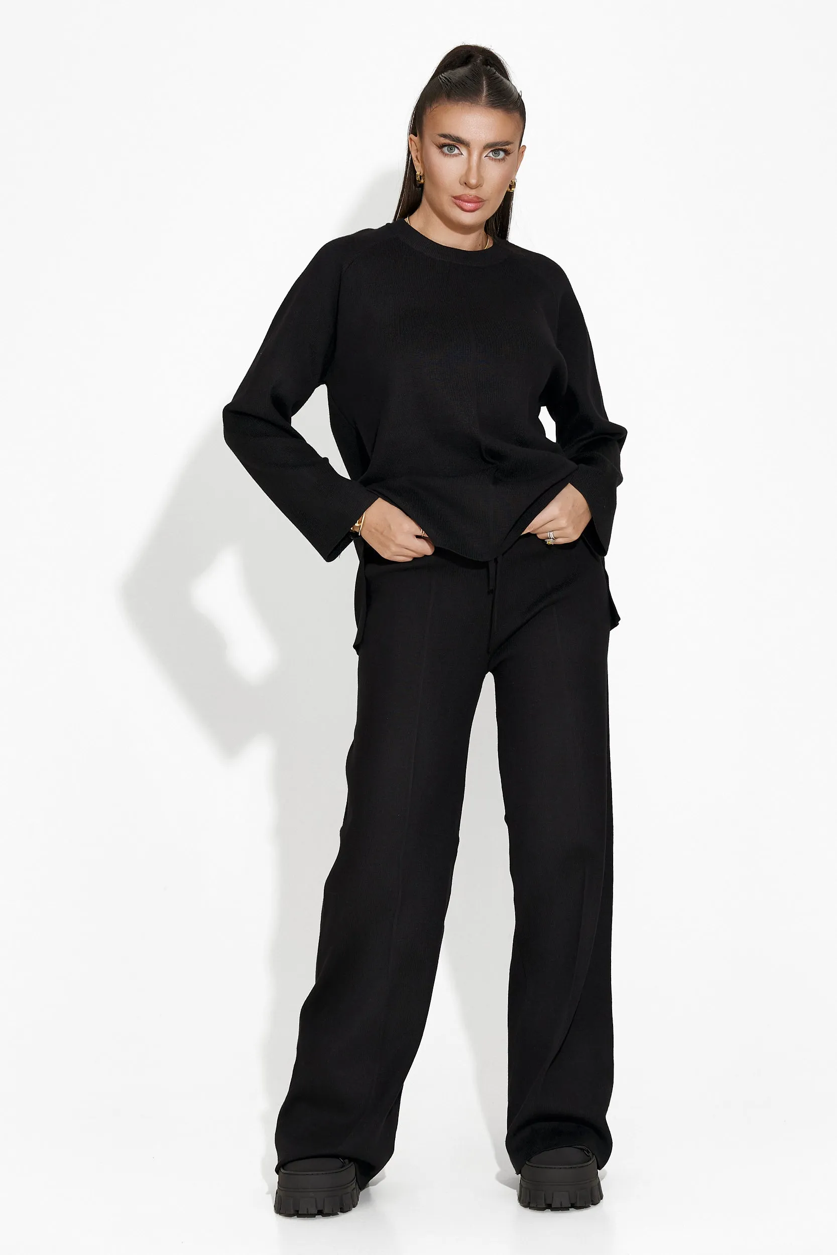 Compleu cu pantaloni negru Elisia Bogas sold by bogas