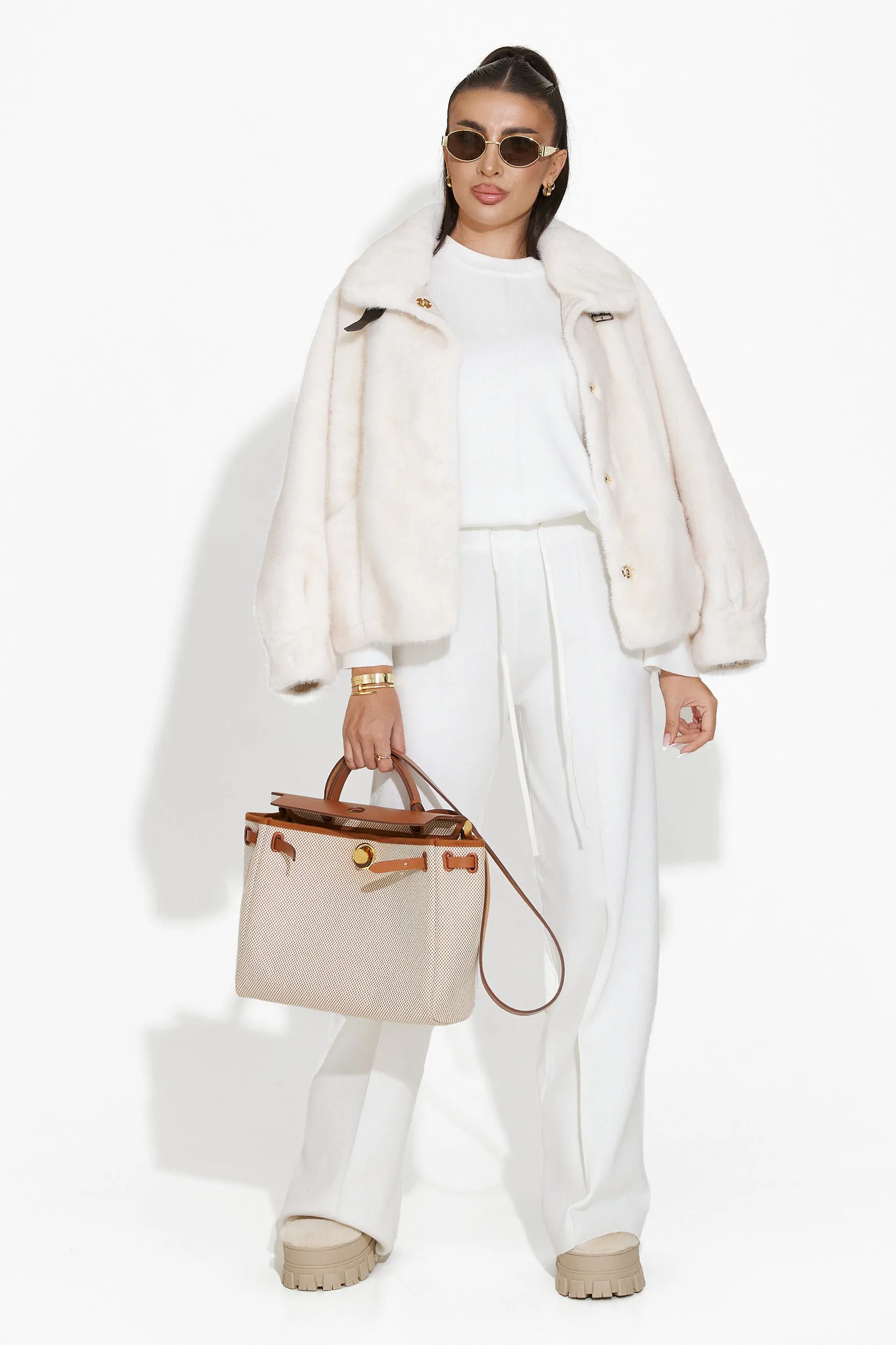 Compleu cu pantaloni alb Elisia Bogas sold by bogas product image thumbnail 3